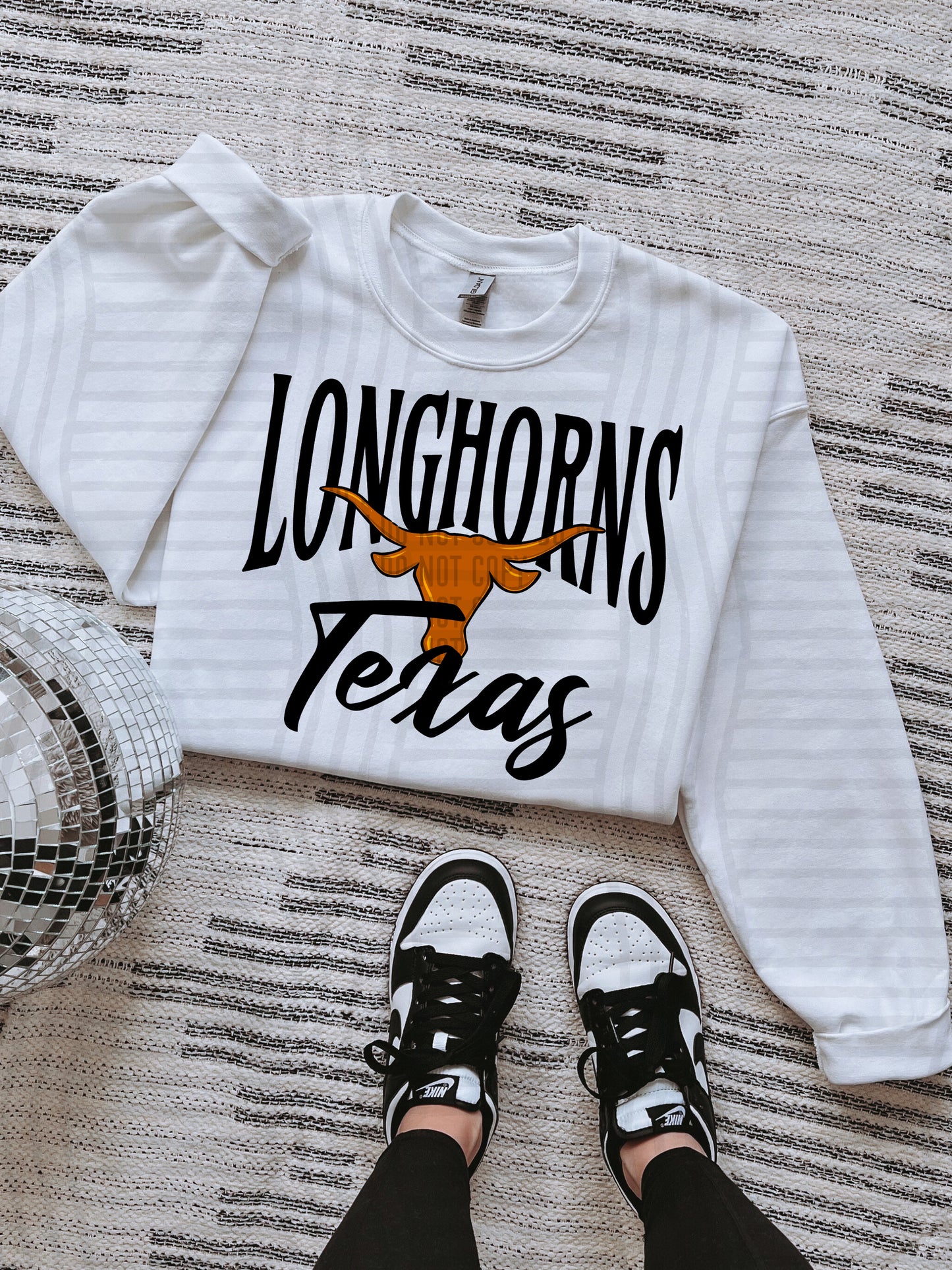 COLLEGE BLACK TEES