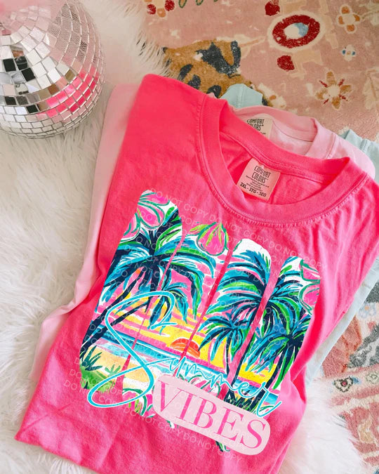 SUMMER VIBES TEE