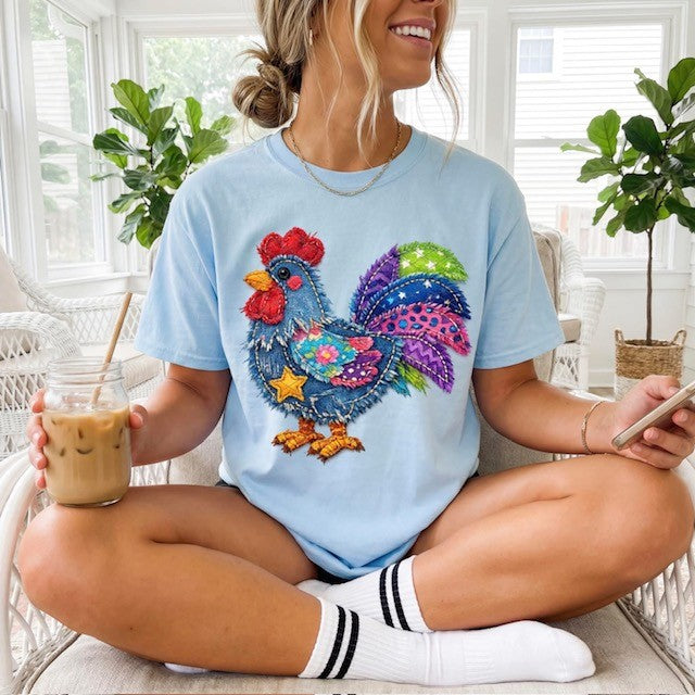 COLORFUL ROOSTER TEE