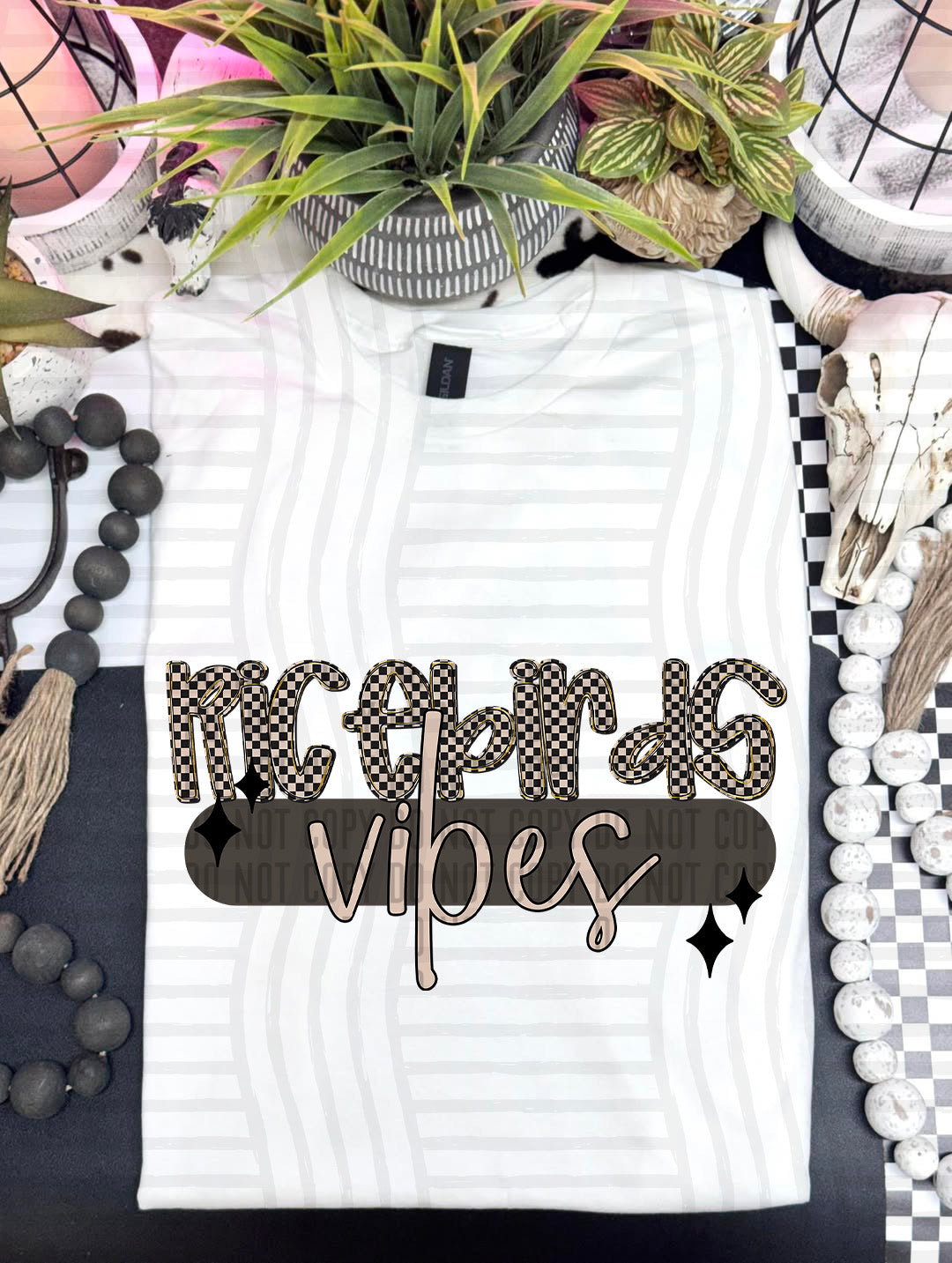 VIBES CHECKERED MASCOTS TEE