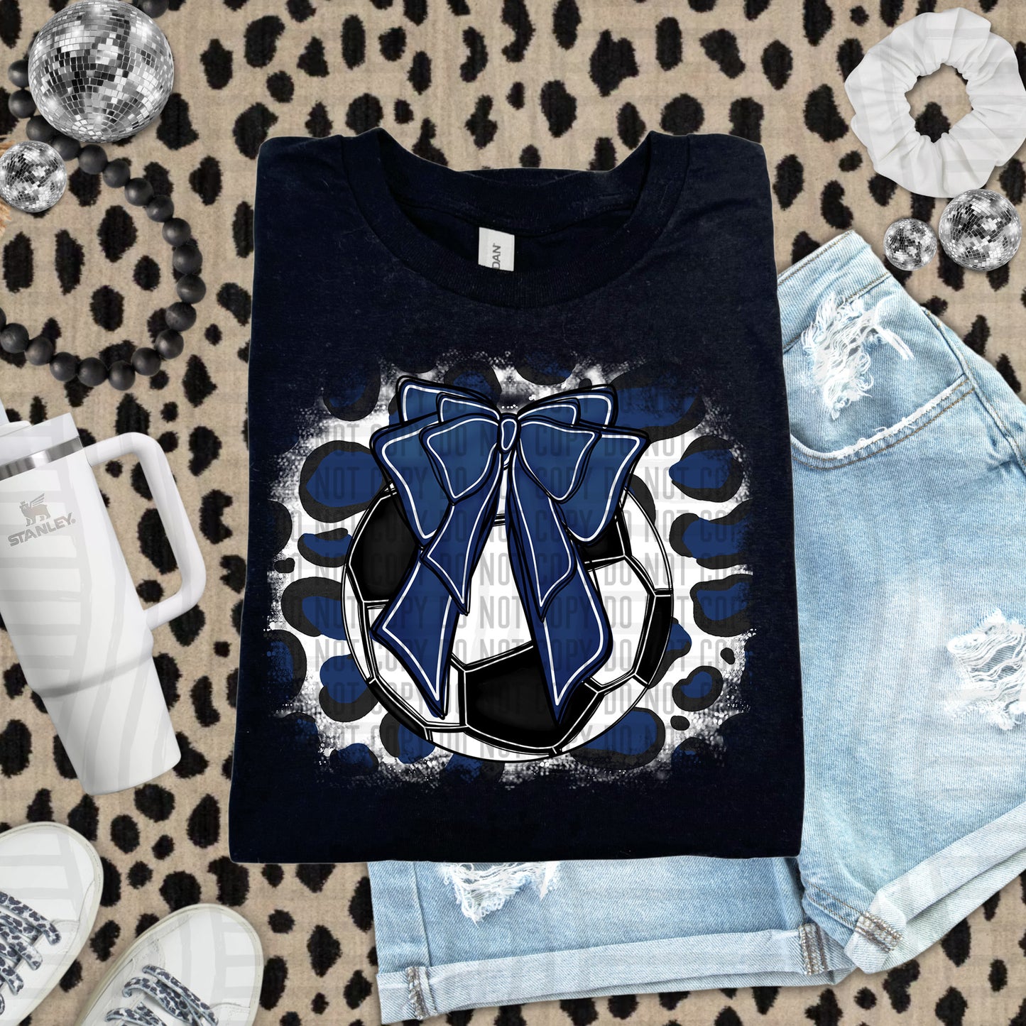 SOCCER LEOPARD BACKGROUND TEE