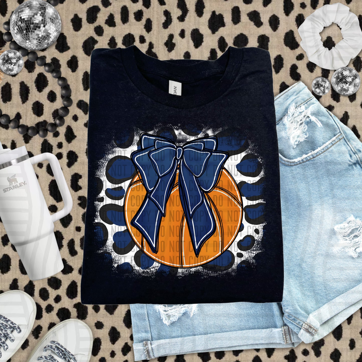BASKETBALL LEOPARD BACKGROUND TEE