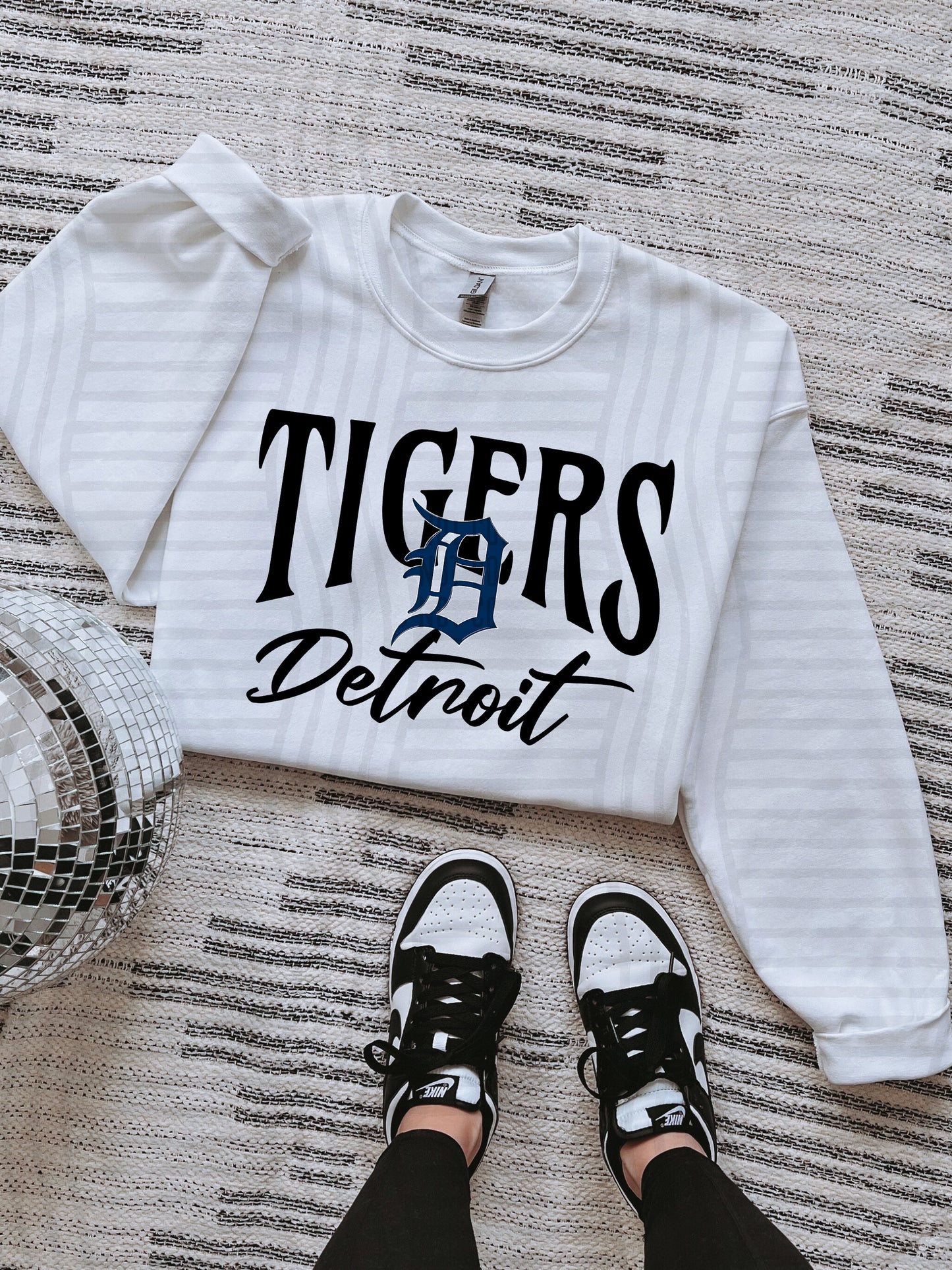 MLB BLACK TEE