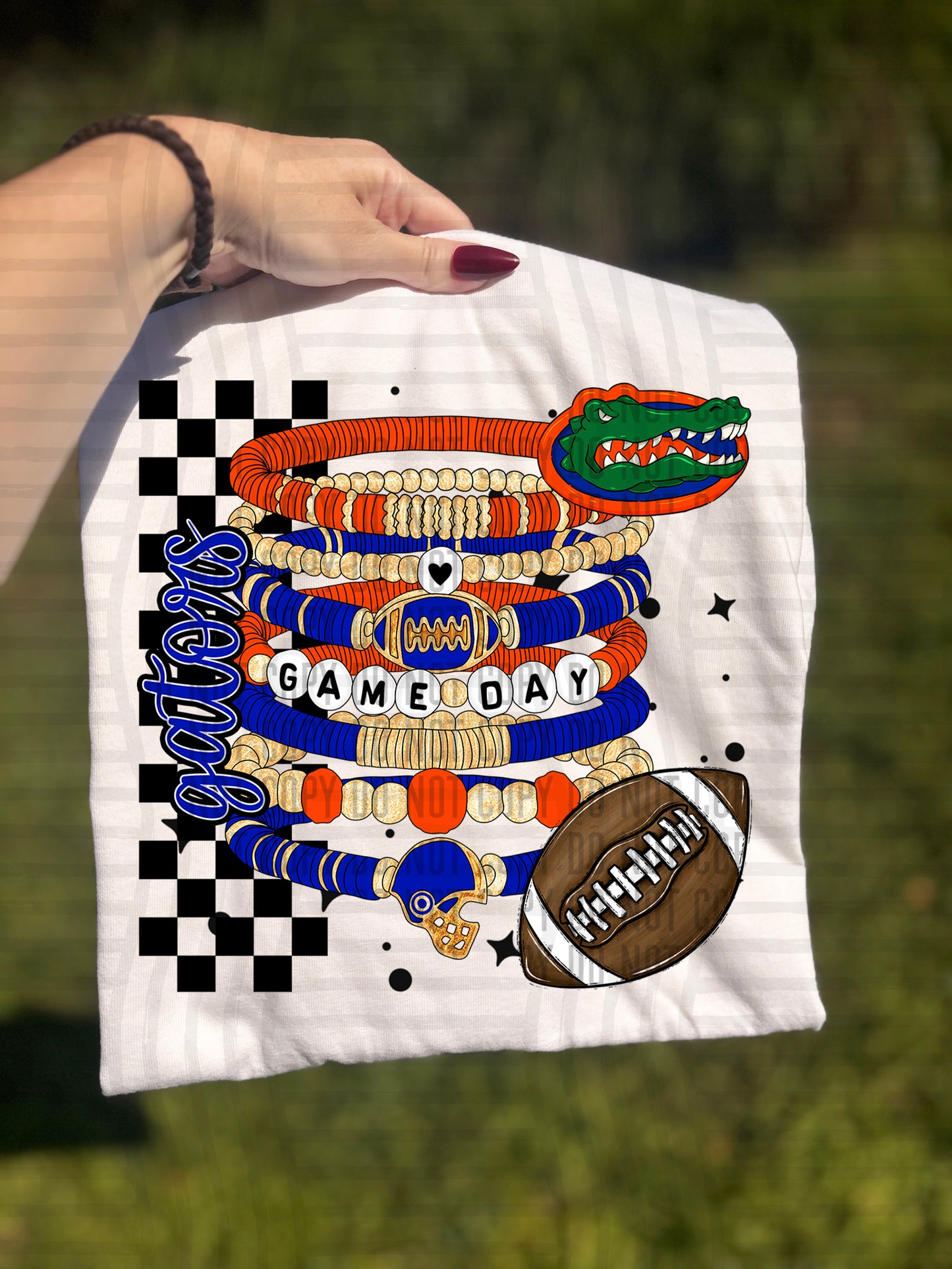 COLLEGE BRACELETS TEE