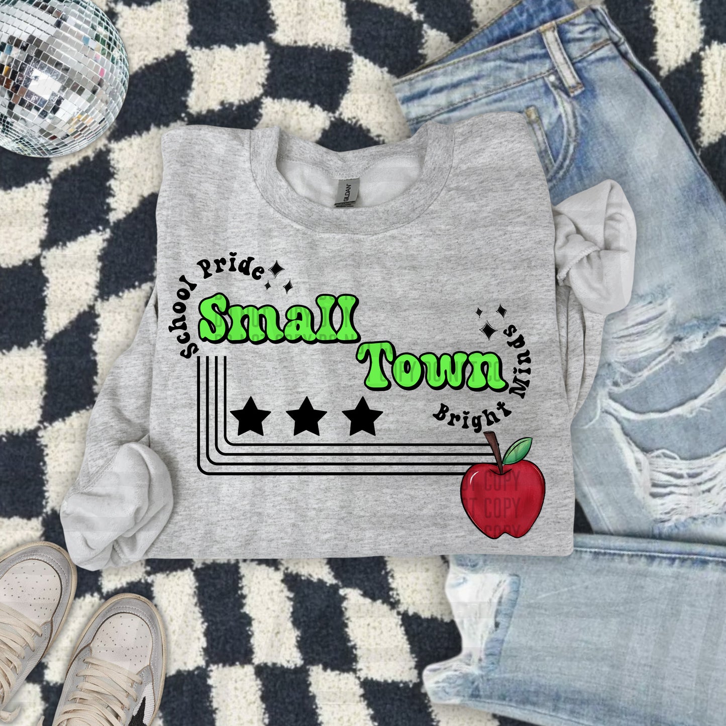SMALL TOWN BRIGHT MINDS W APPLE TEE -21 COLORS