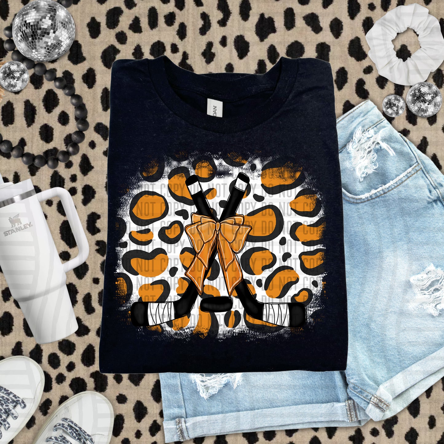 HOCKEY LEOPARD BACKGROUND TEE