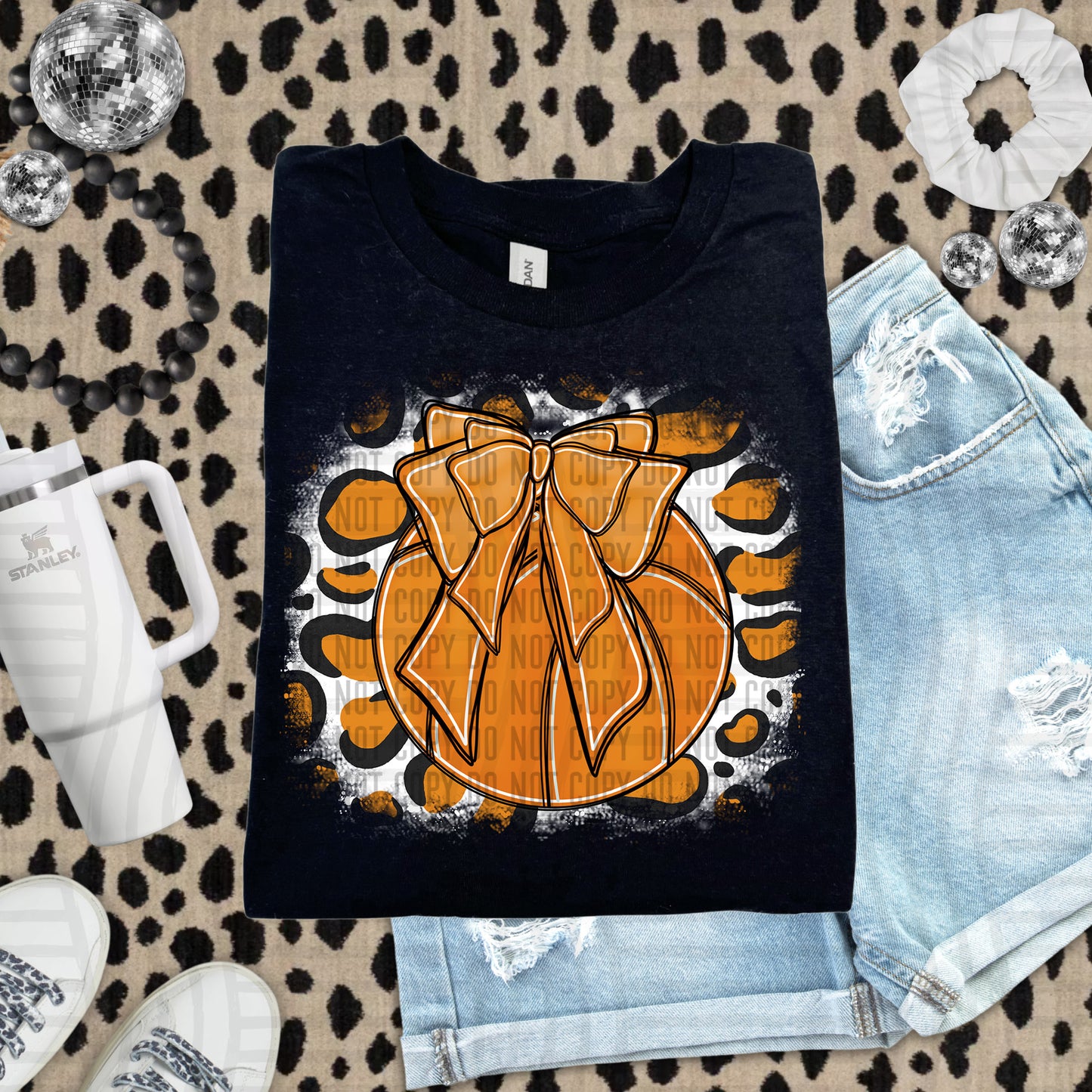 BASKETBALL LEOPARD BACKGROUND TEE