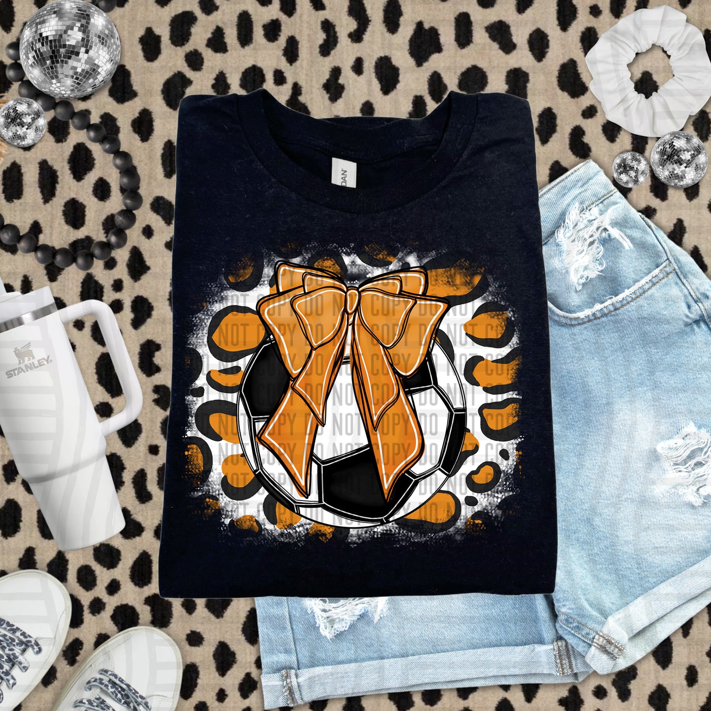 SOCCER LEOPARD BACKGROUND TEE