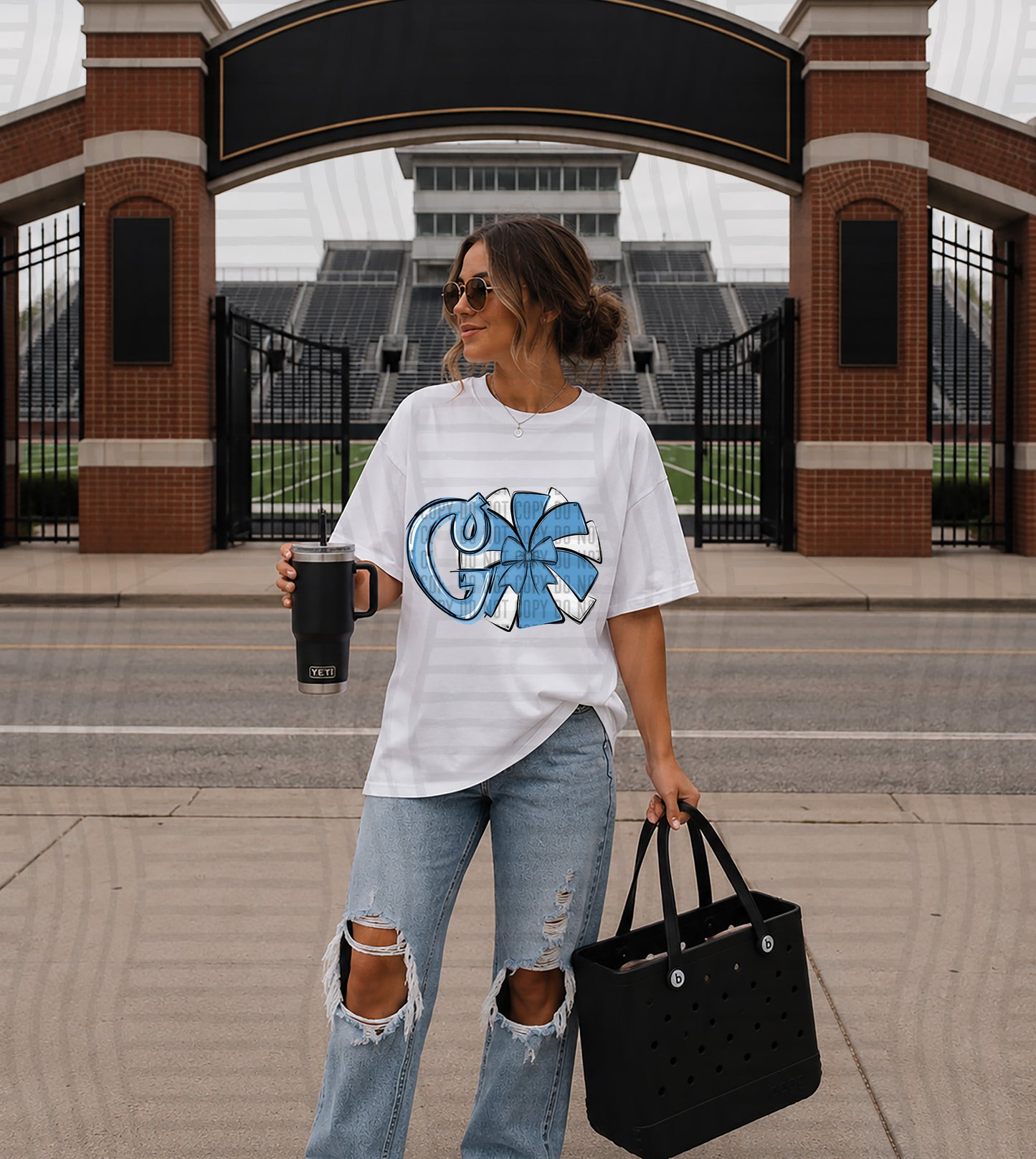 GO POM POM TEES -25 COLORS