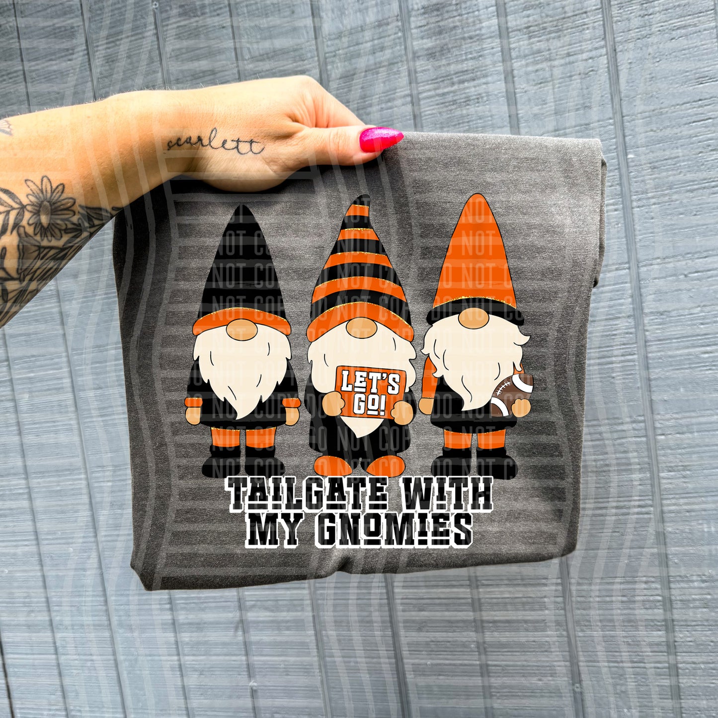 GNOMES - TAILGATE TEE