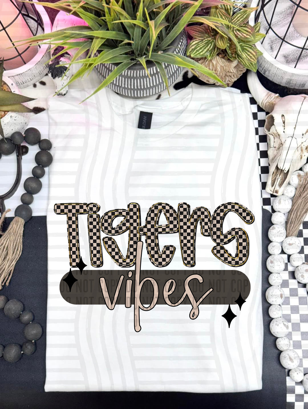 VIBES CHECKERED MASCOTS TEE