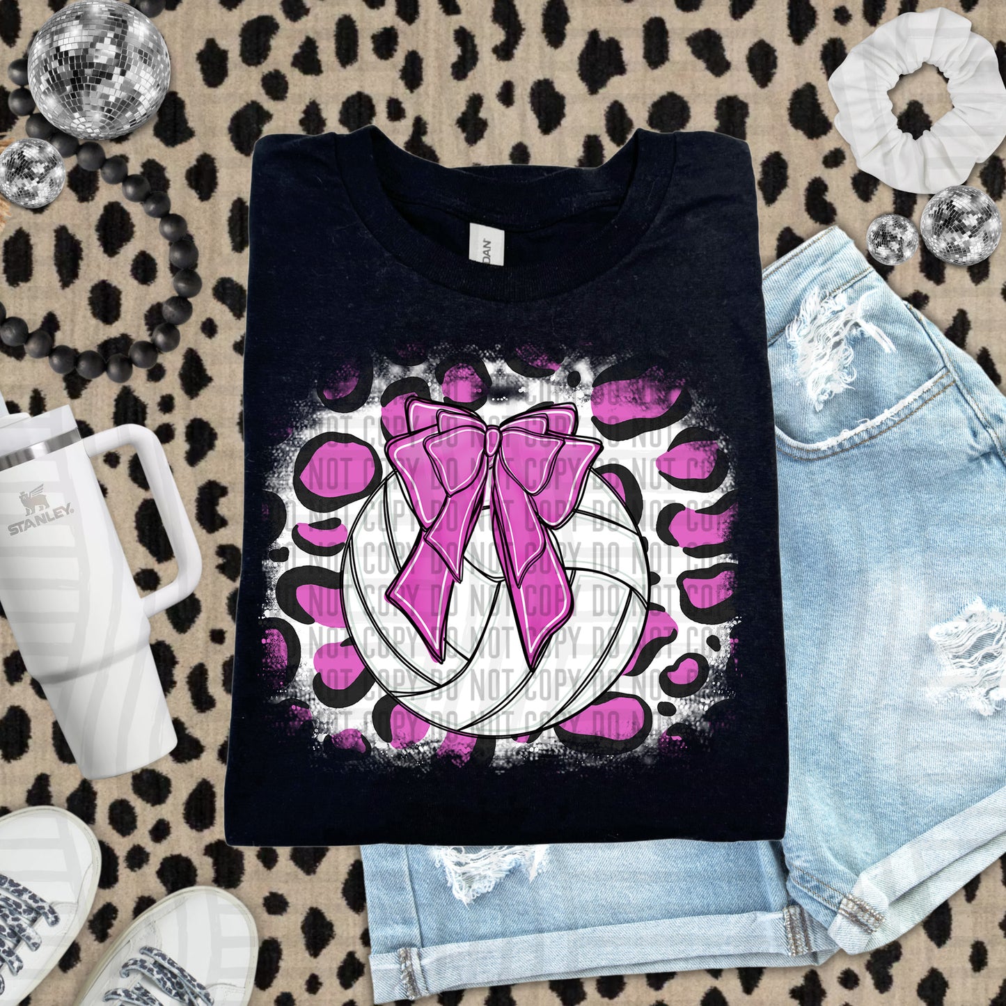 VOLLEYBALL LEOPARD BACKGROUND TEE
