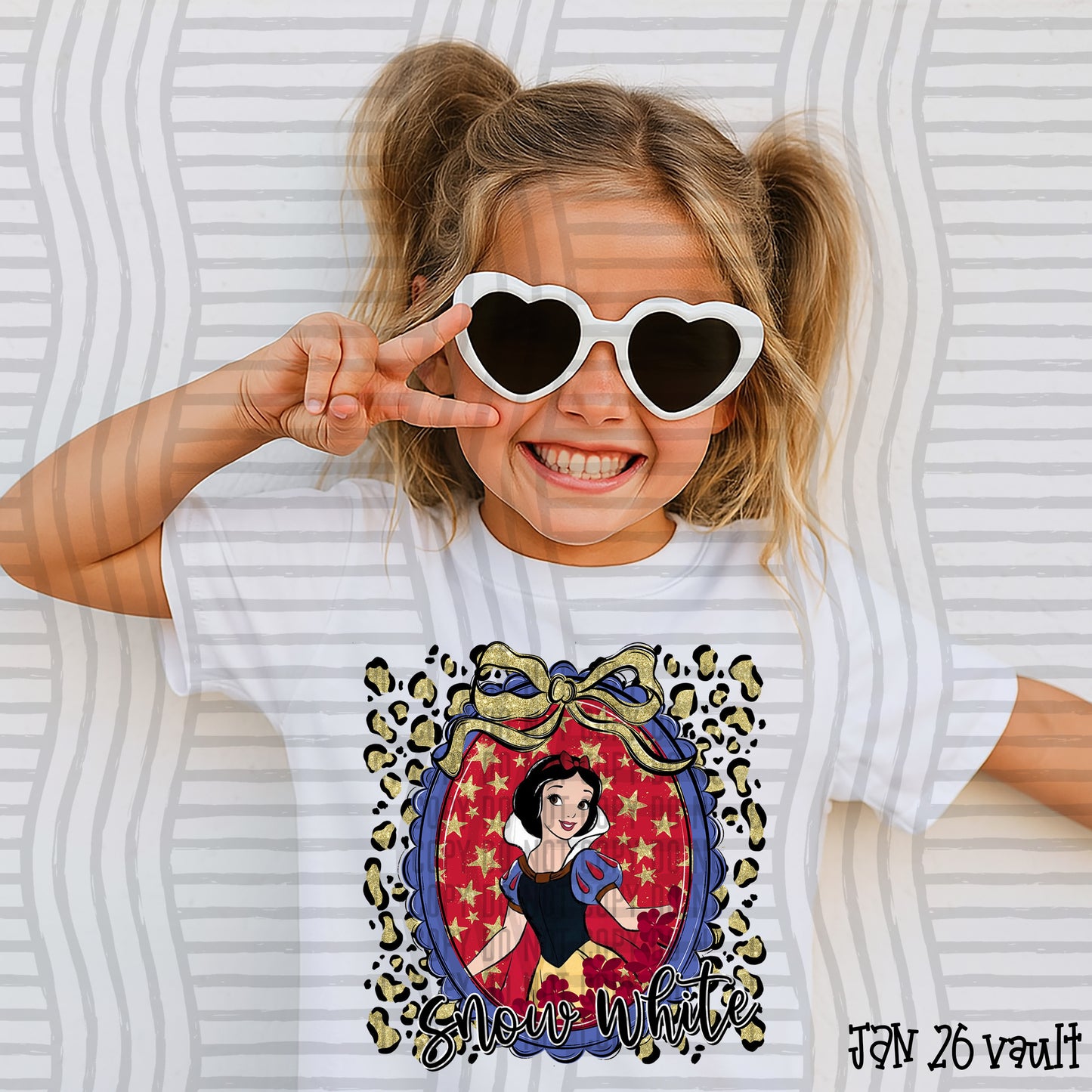 PRINCESS FRAMES TEE