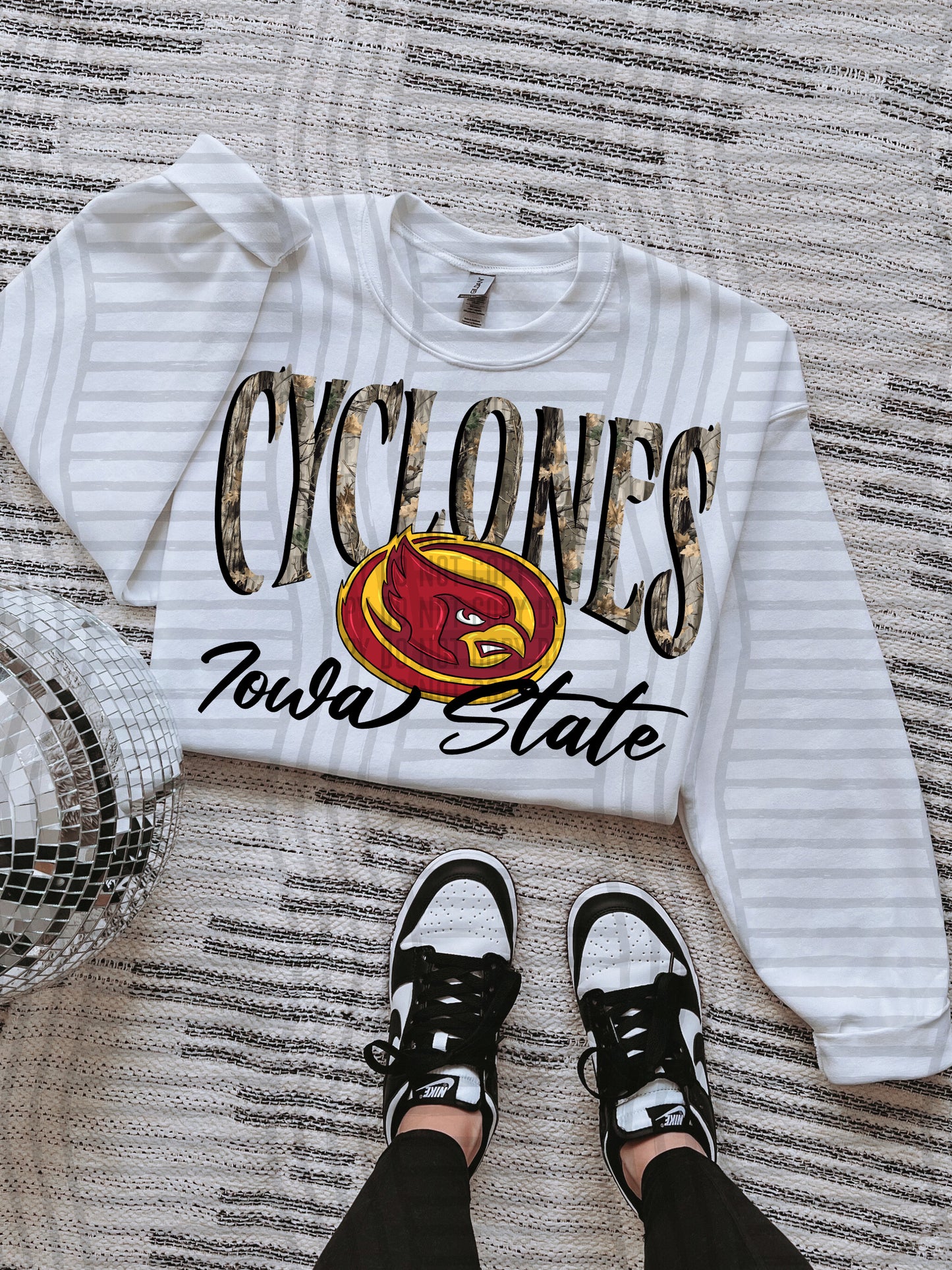 COLLEGE CAMO TEES