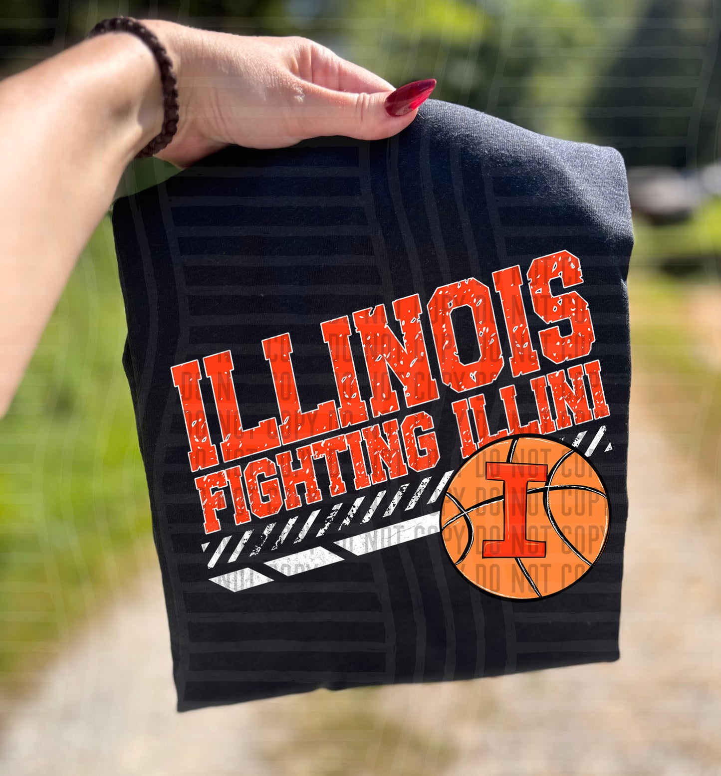 COLLEGE BASKETBALL TEE