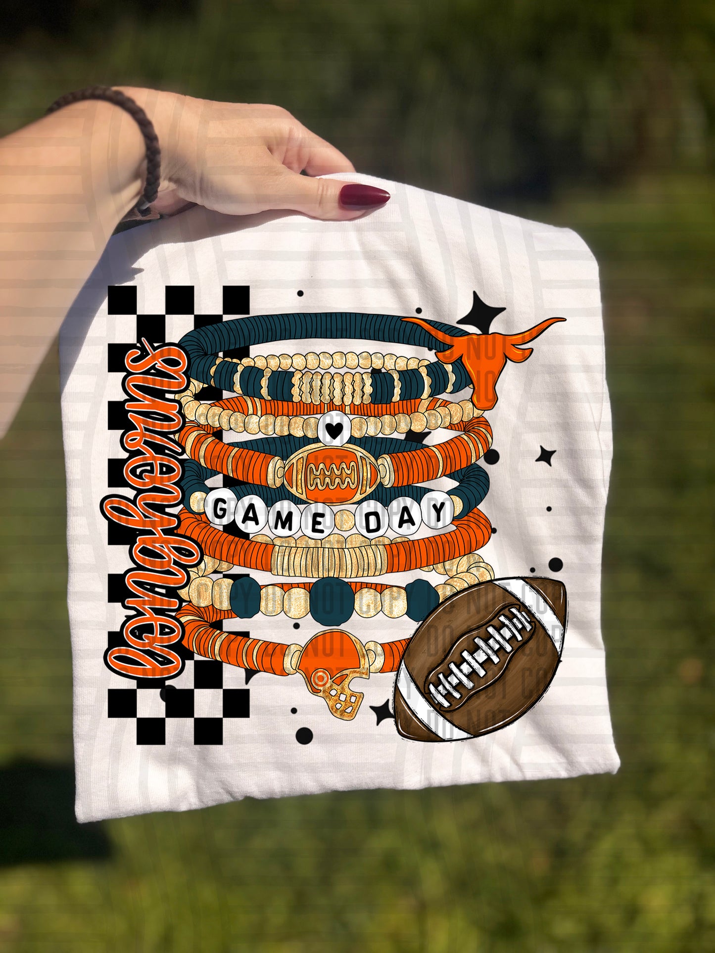 COLLEGE BRACELETS TEE