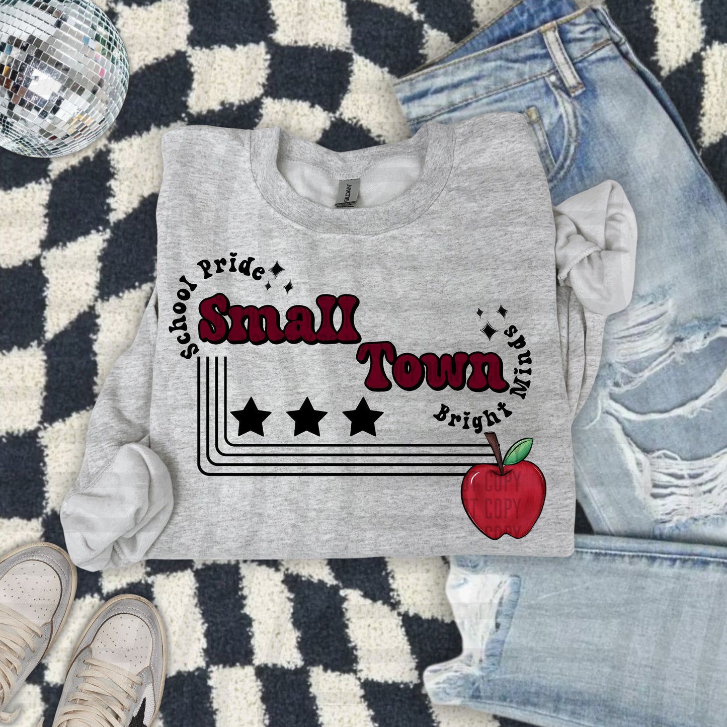 SMALL TOWN BRIGHT MINDS W APPLE TEE -21 COLORS