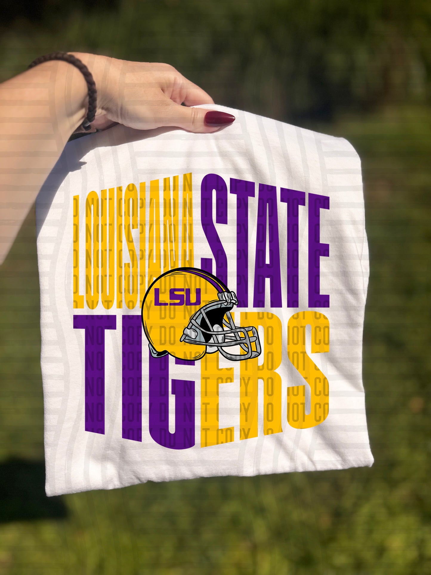 COLLEGE WORD ART TEE