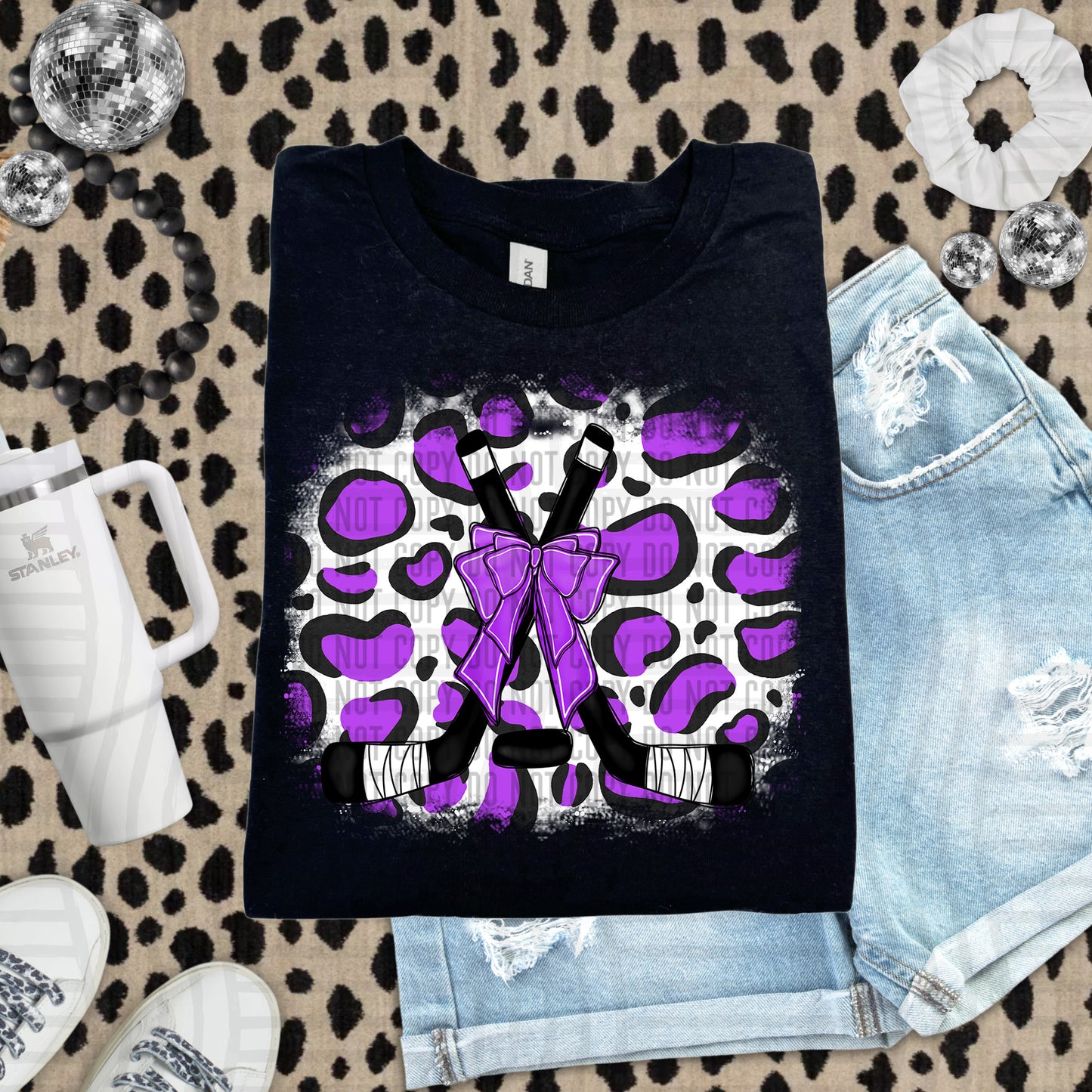 HOCKEY LEOPARD BACKGROUND TEE