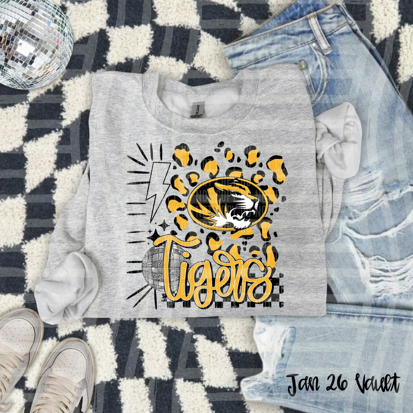 LEOPARD COLLEGE TEE