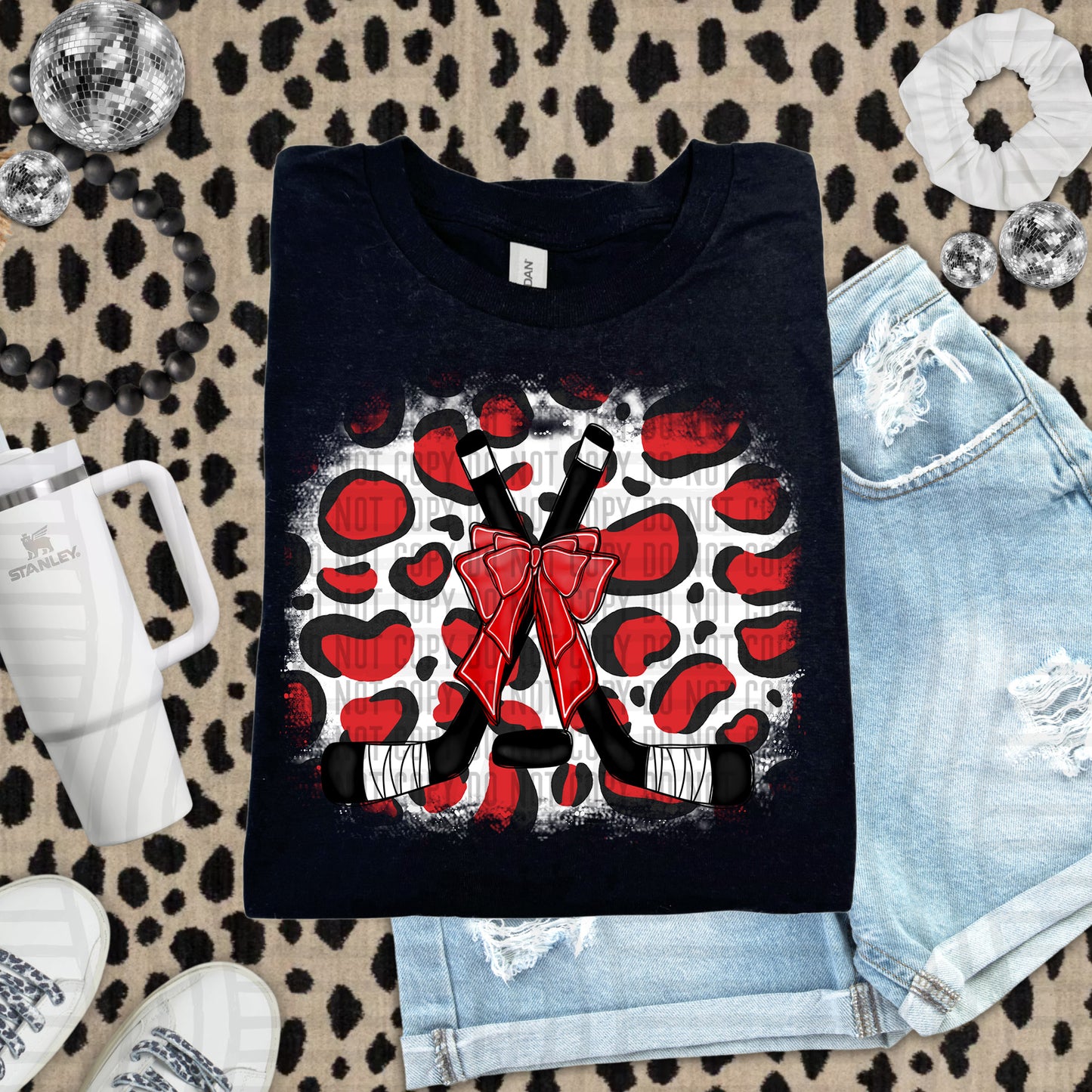 HOCKEY LEOPARD BACKGROUND TEE