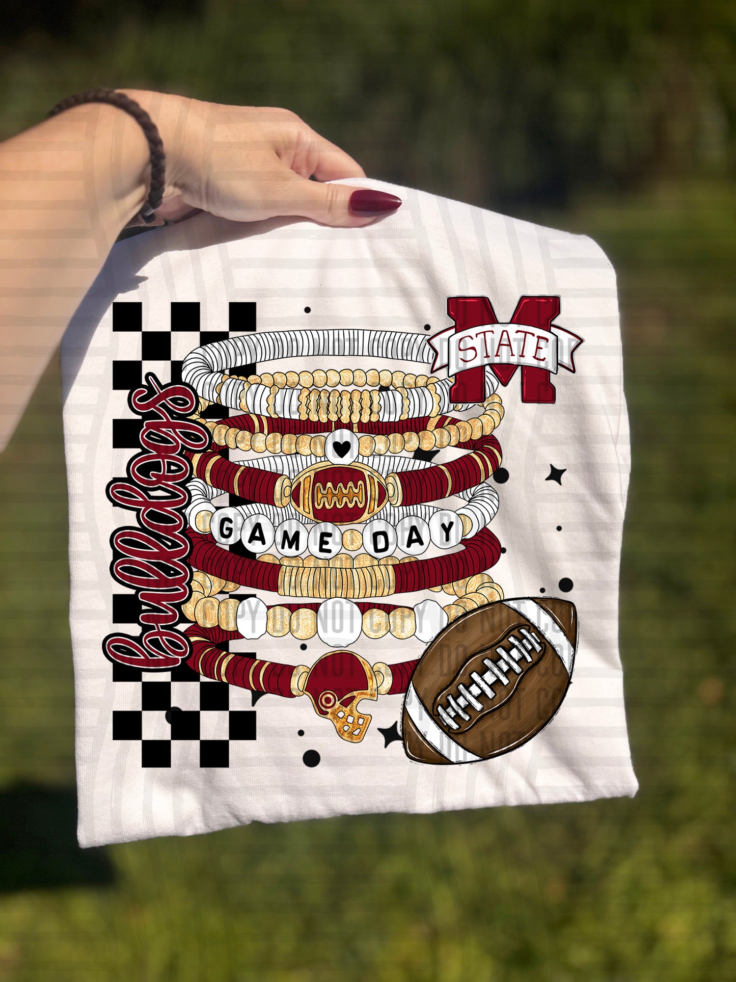 COLLEGE BRACELETS TEE