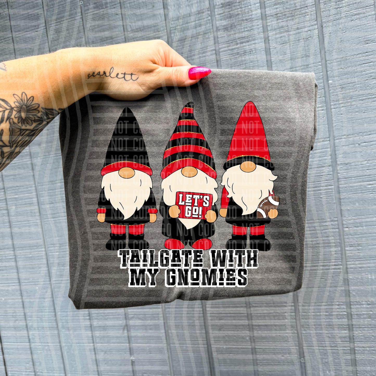 GNOMES - TAILGATE TEE