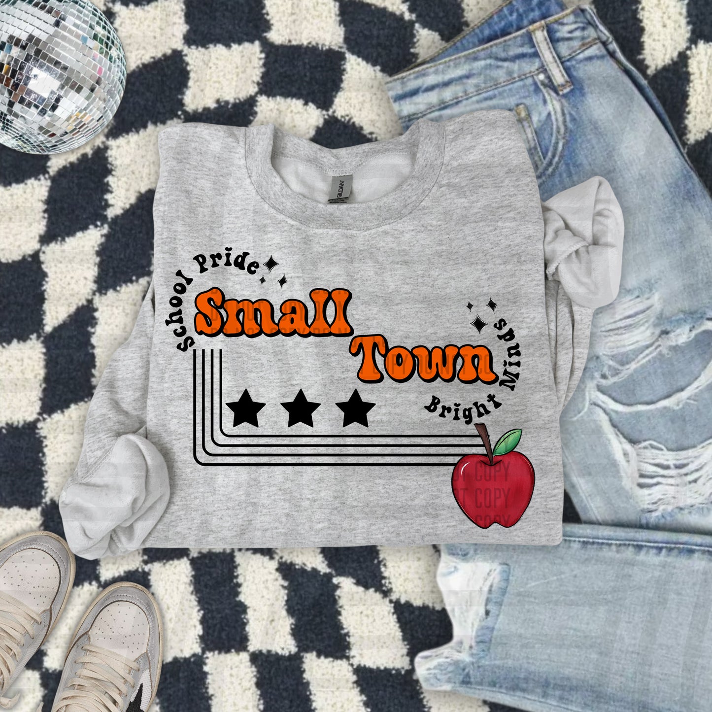 SMALL TOWN BRIGHT MINDS W APPLE TEE -21 COLORS