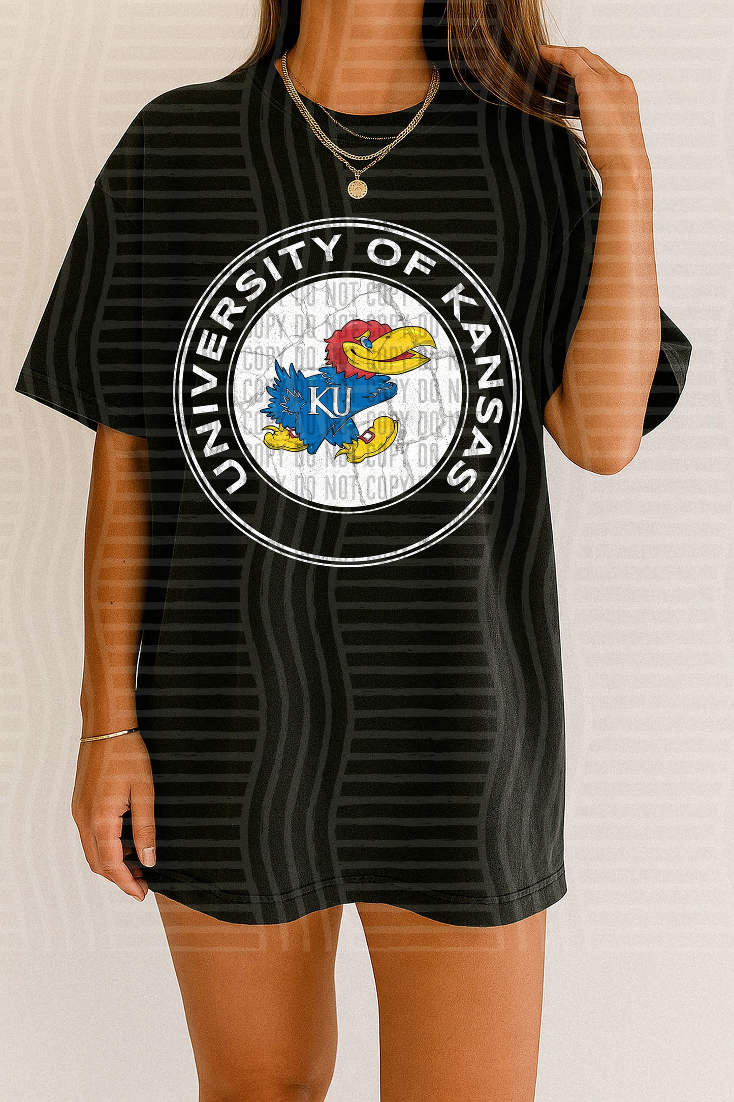 COLLEGE ROUND TEES