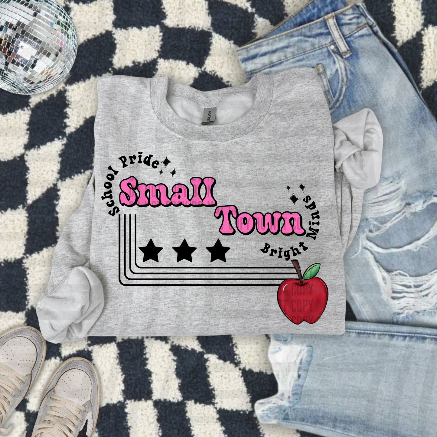 SMALL TOWN BRIGHT MINDS W APPLE TEE -21 COLORS