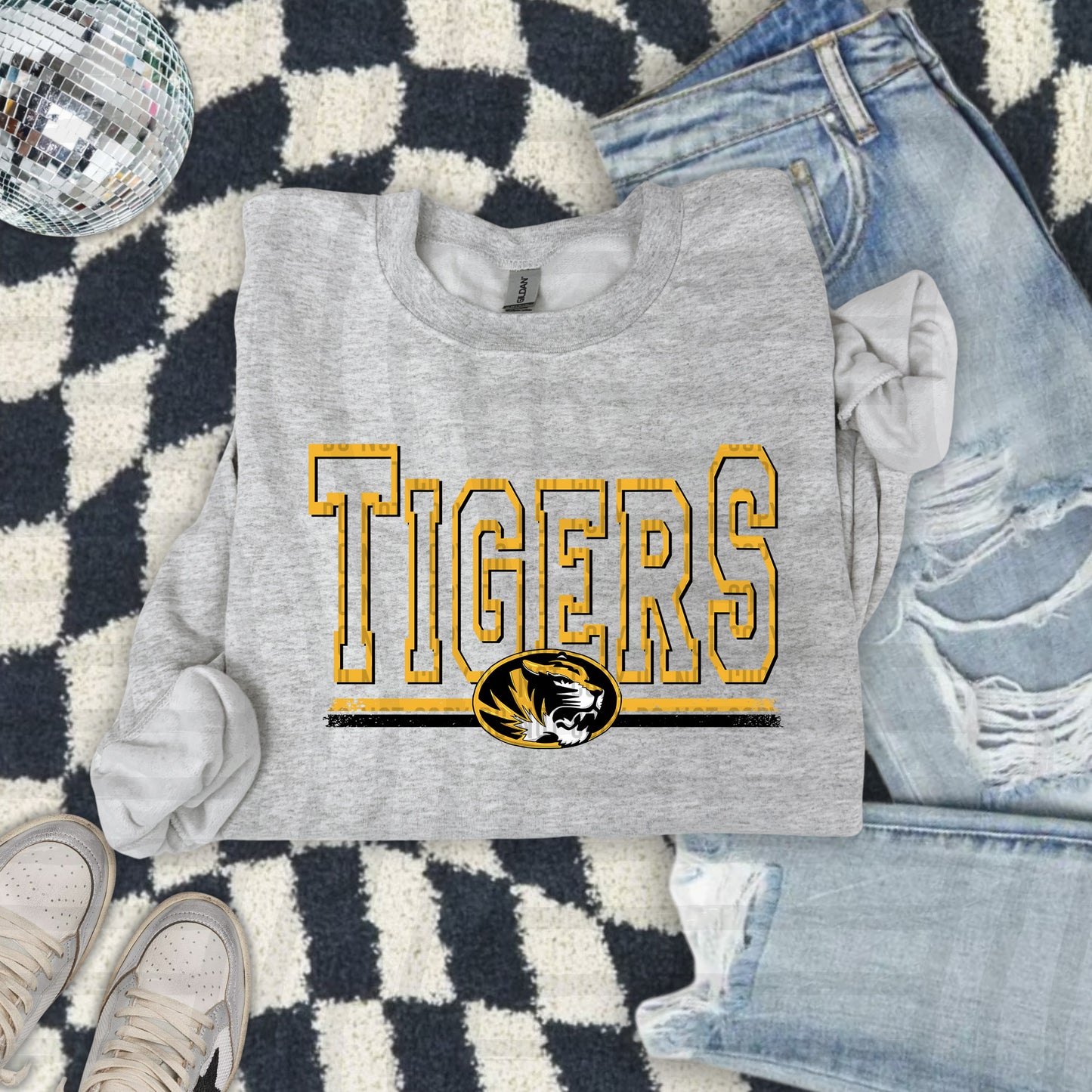 COLLEGE OPEN VARISTY TEE