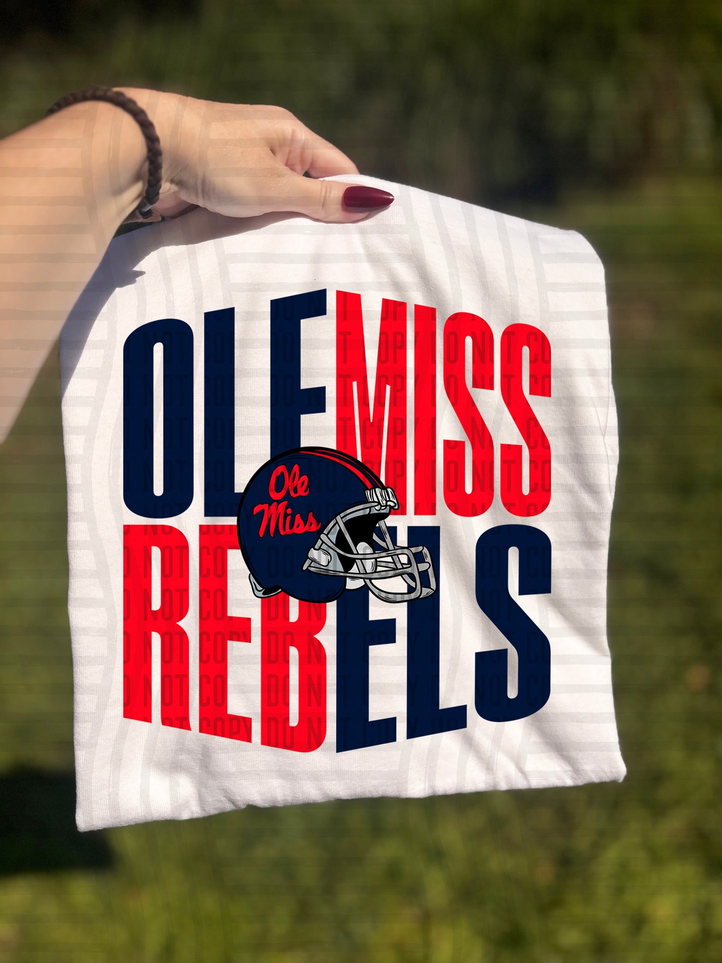 COLLEGE WORD ART TEE