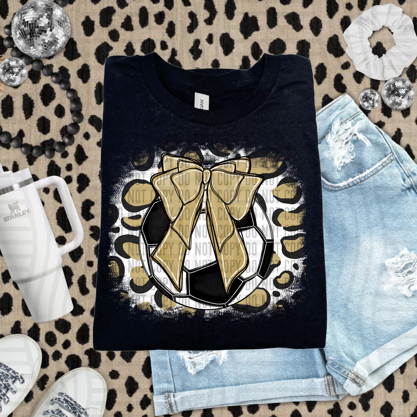 SOCCER LEOPARD BACKGROUND TEE