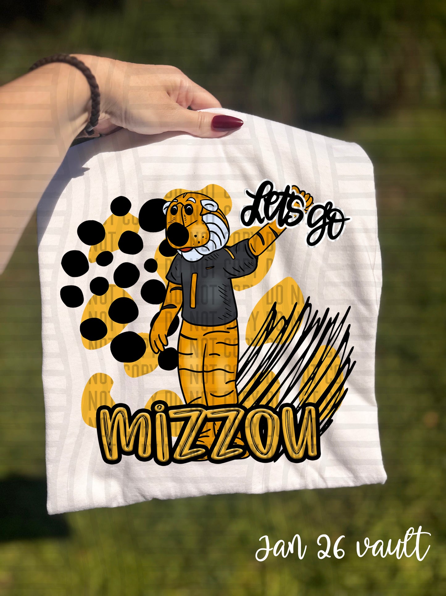 DOODLE LOGO COLLEGE TEE