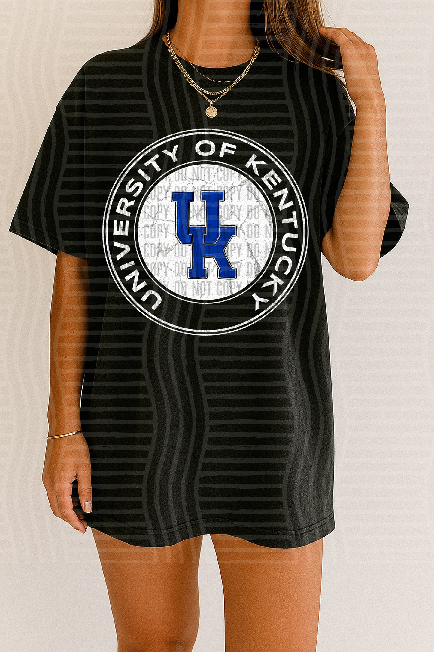 COLLEGE ROUND TEES
