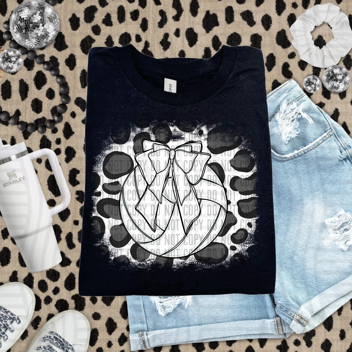 VOLLEYBALL LEOPARD BACKGROUND TEE