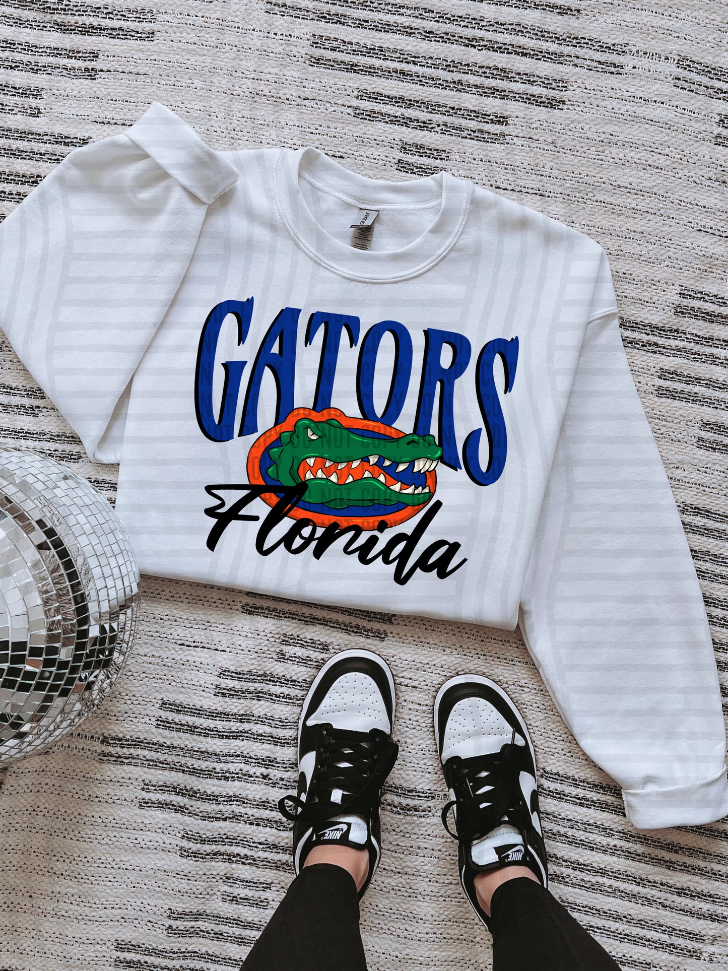 COLLEGE COLOR TEES