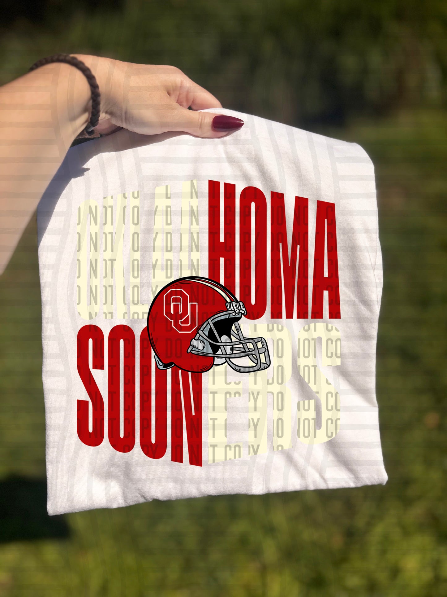 COLLEGE WORD ART TEE