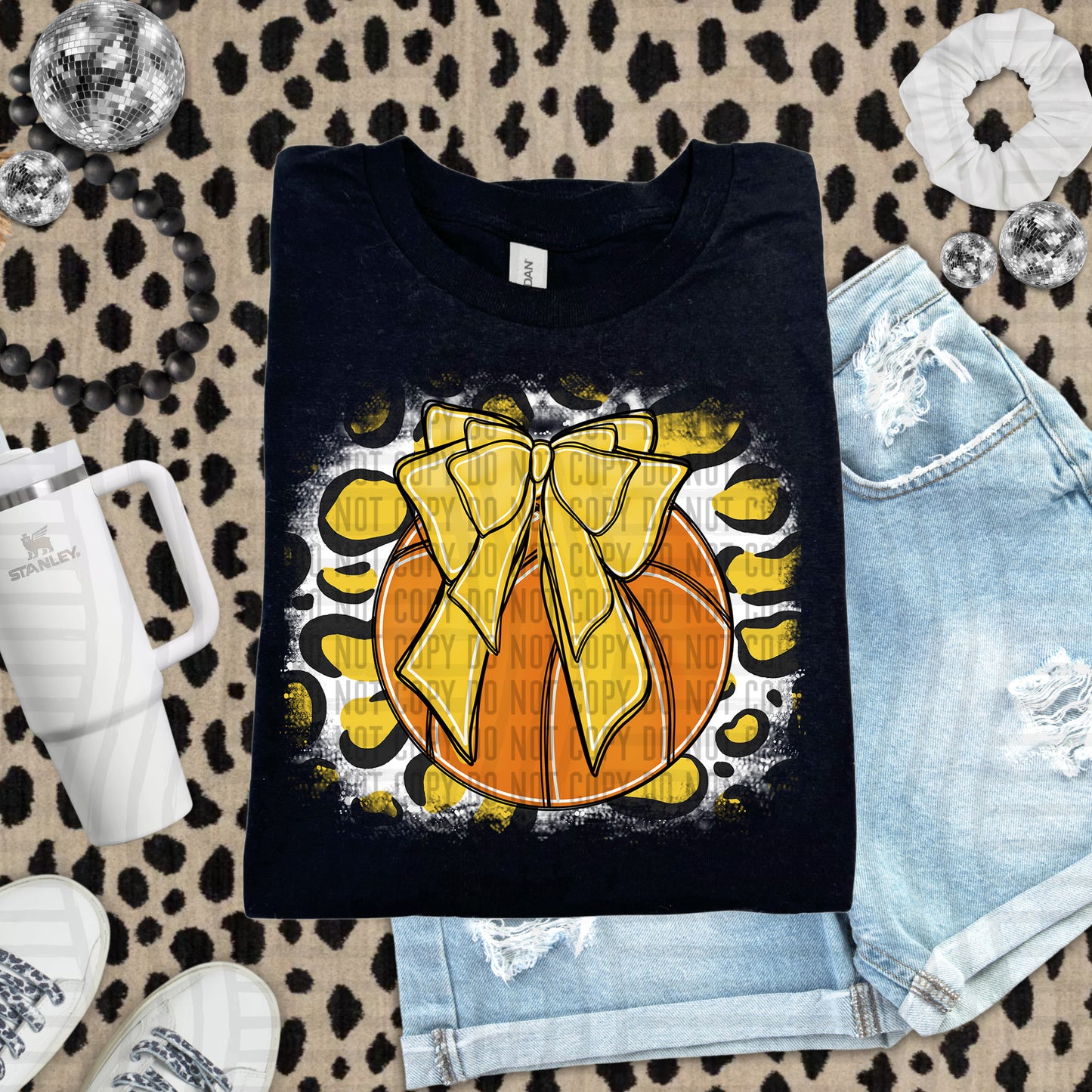 BASKETBALL LEOPARD BACKGROUND TEE