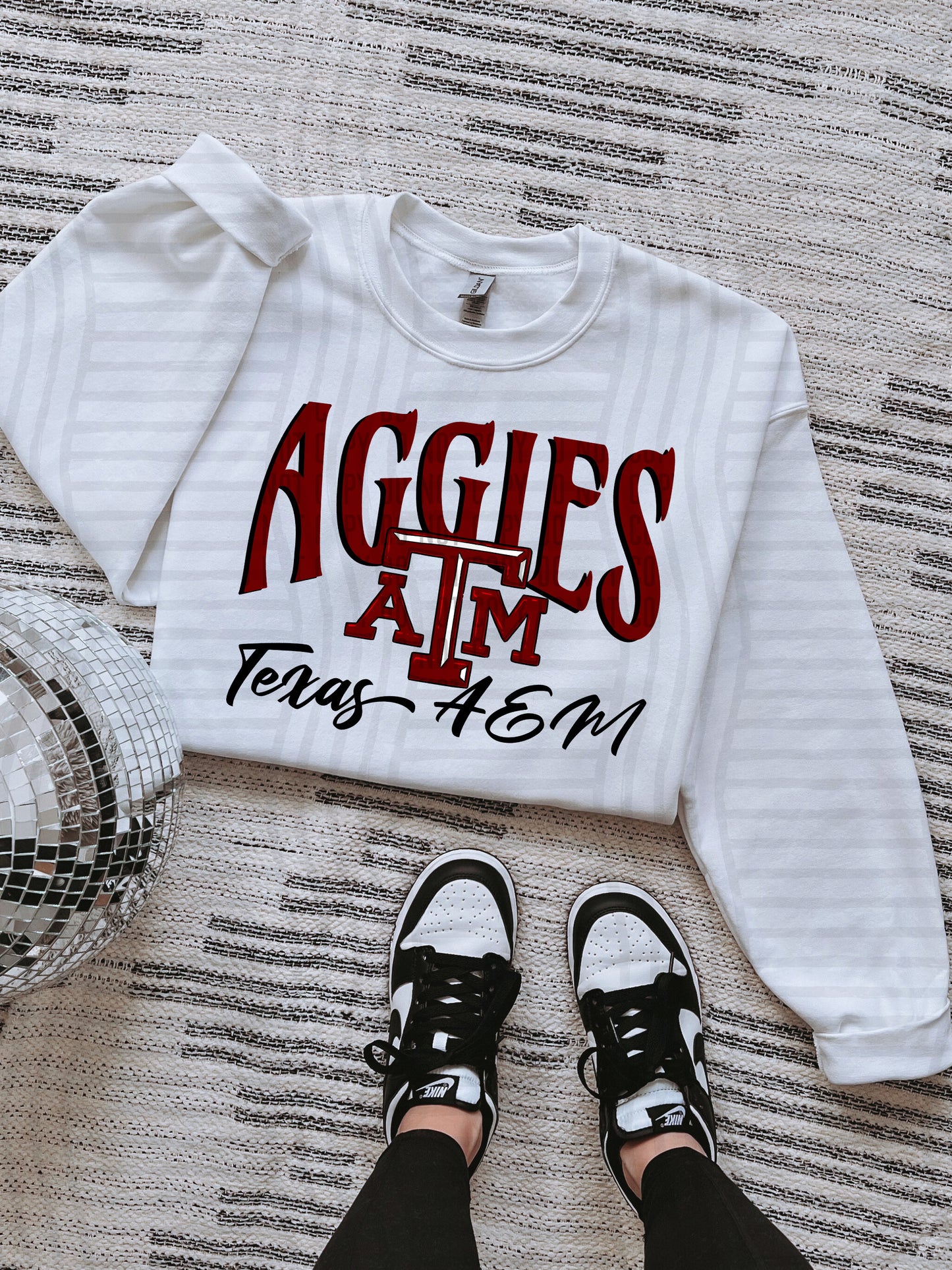 COLLEGE COLOR TEES