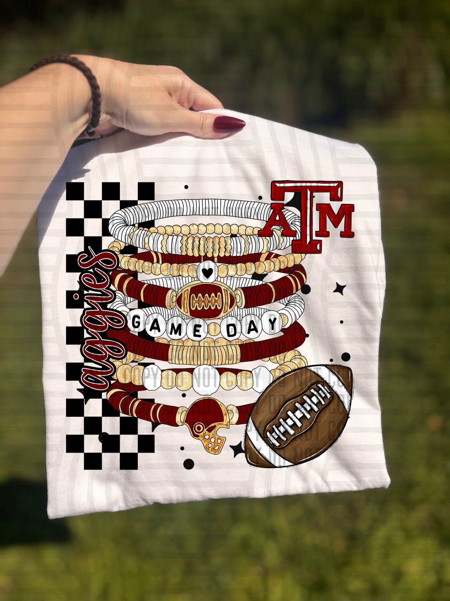 COLLEGE BRACELETS TEE