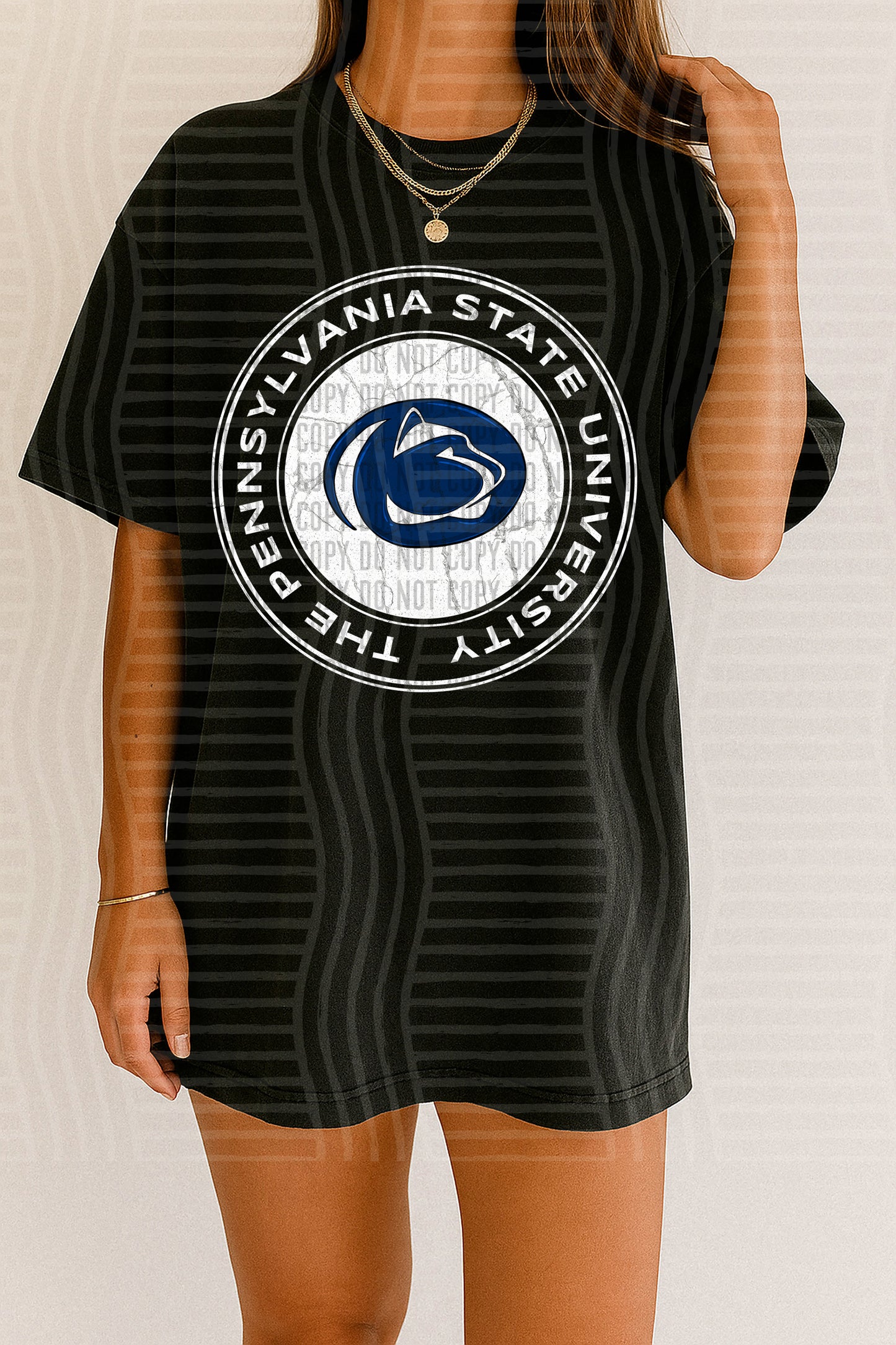 COLLEGE ROUND TEES