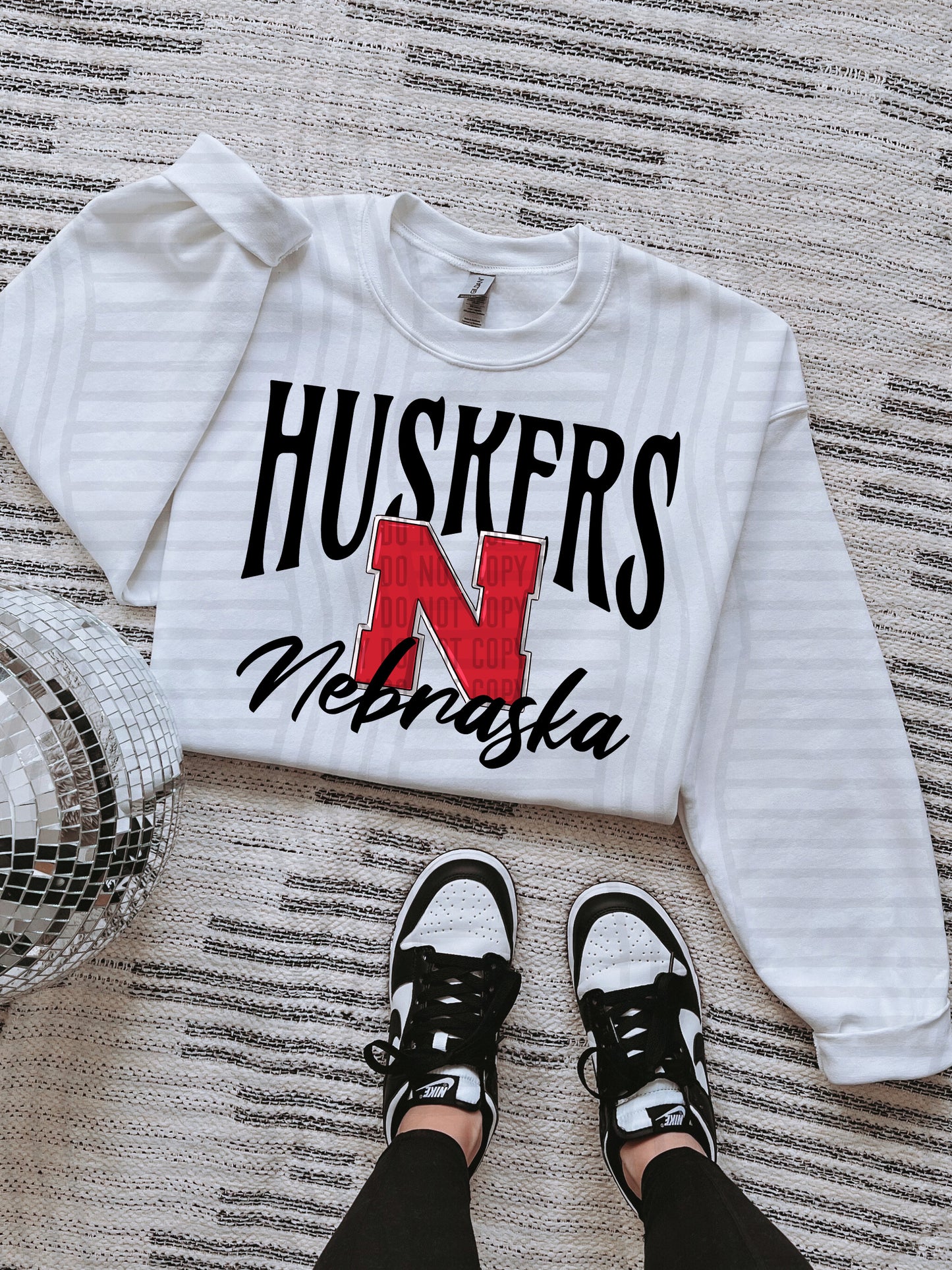 COLLEGE BLACK TEES