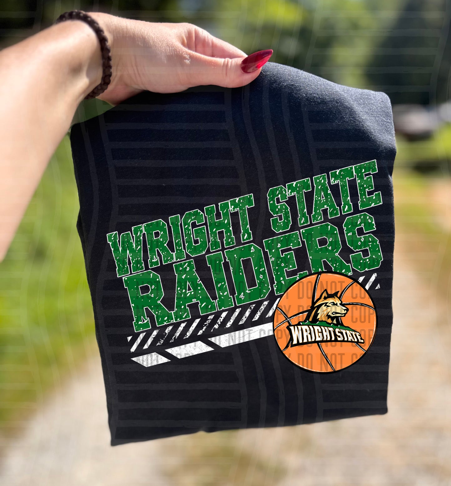 COLLEGE BASKETBALL TEE