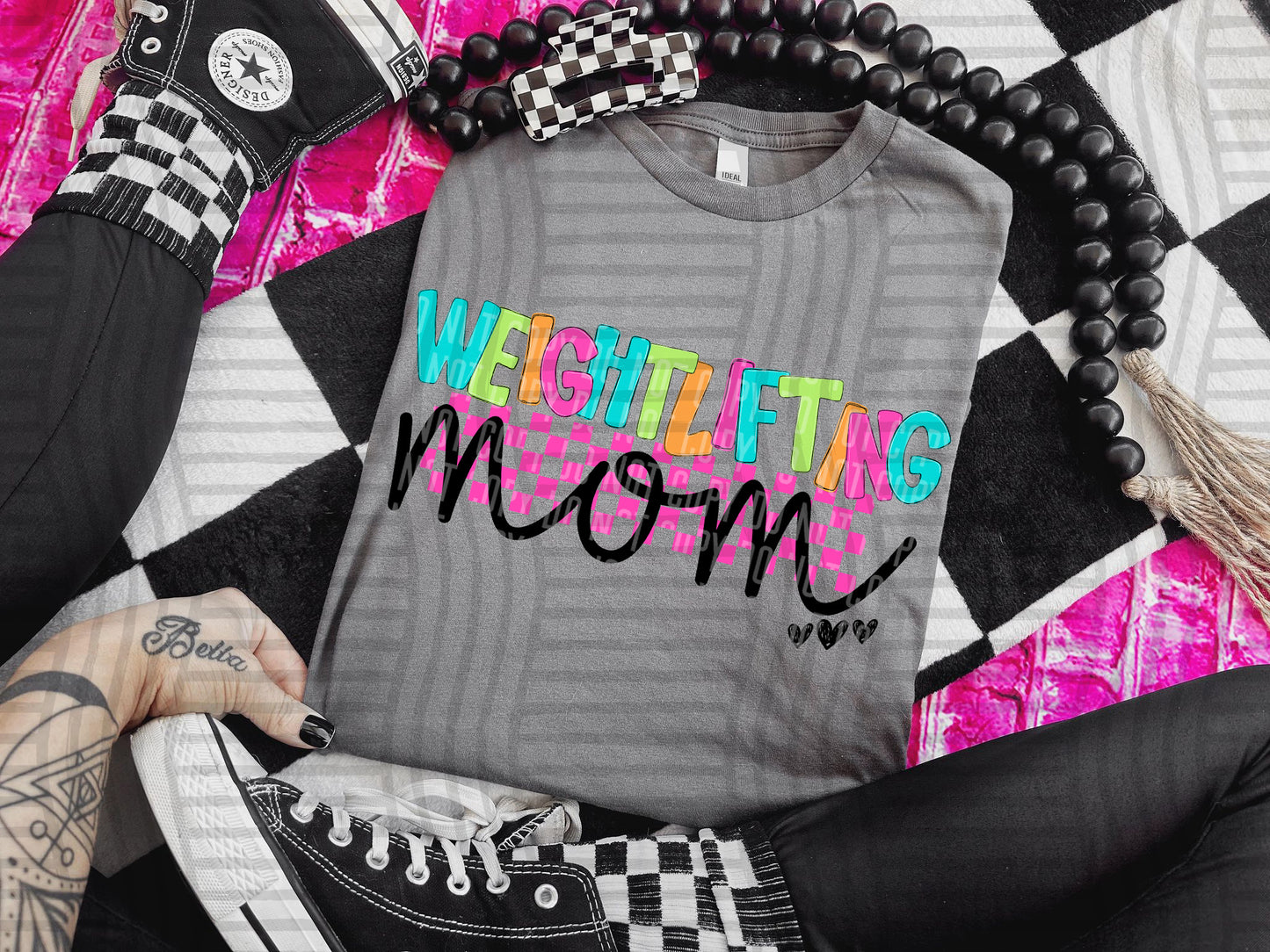 CHECKMATE STARBUST MOM NAMES TEE - 50 NAMES