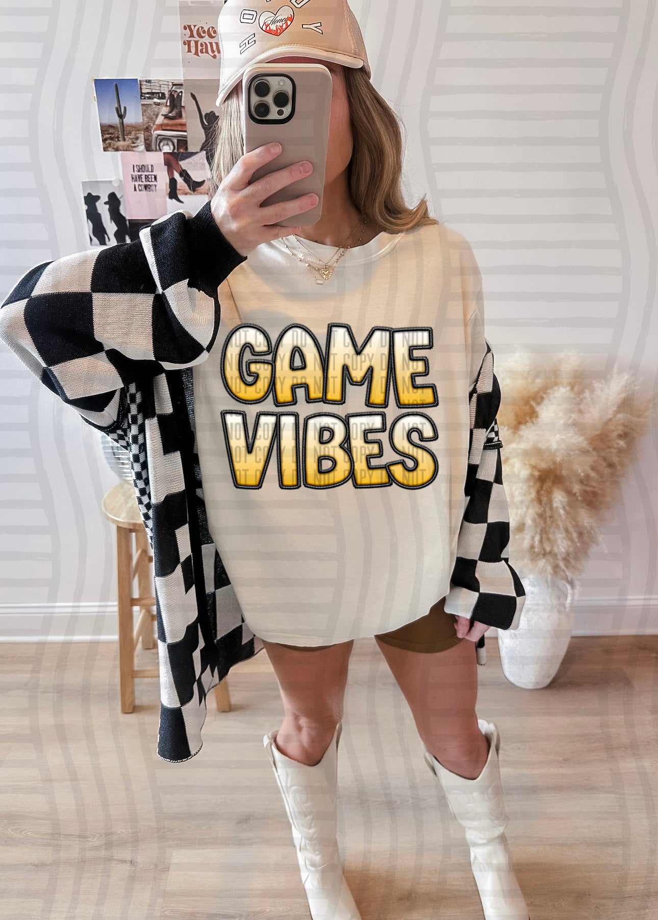 GAME VIBES TEE