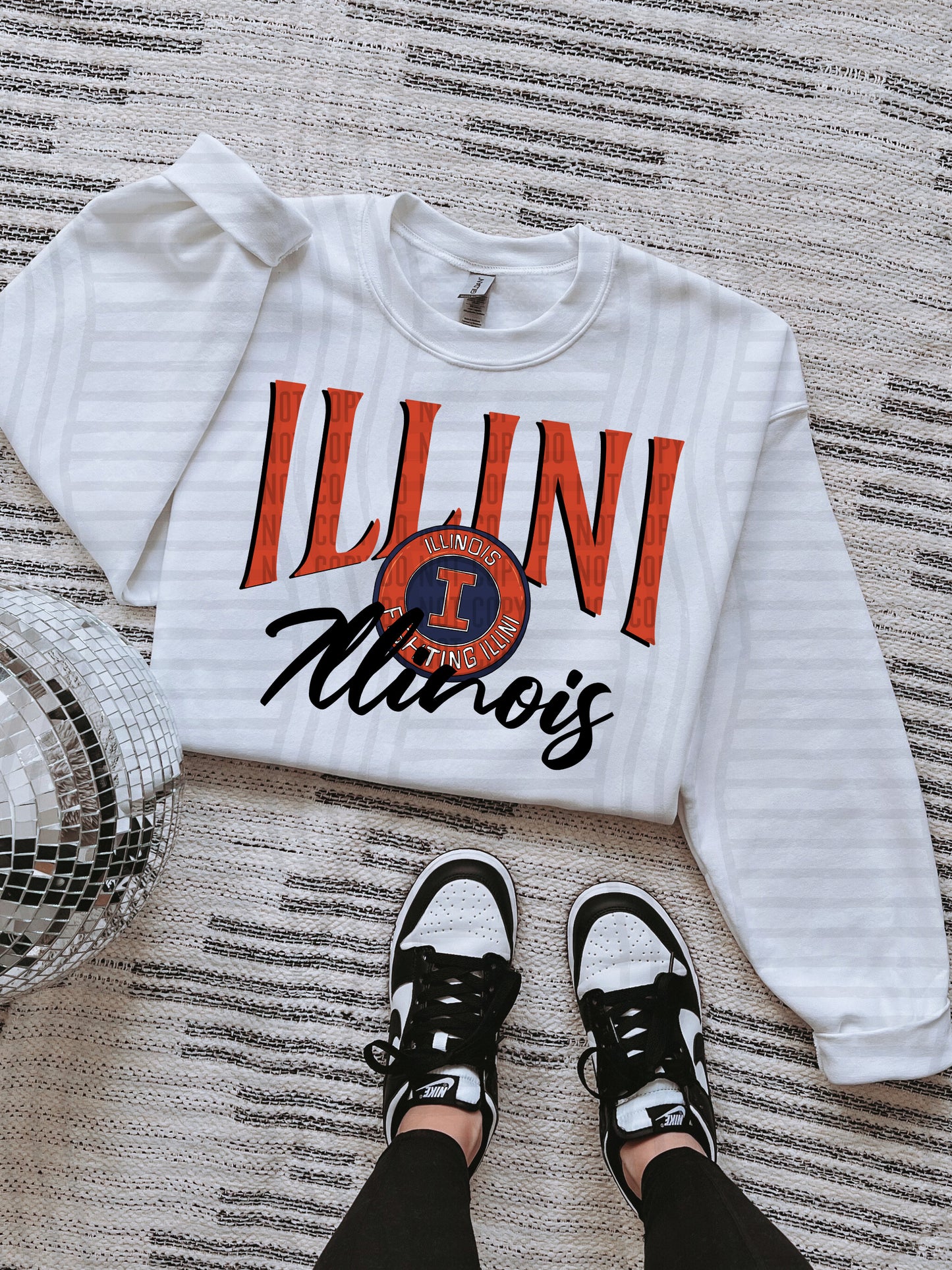 COLLEGE COLOR TEES