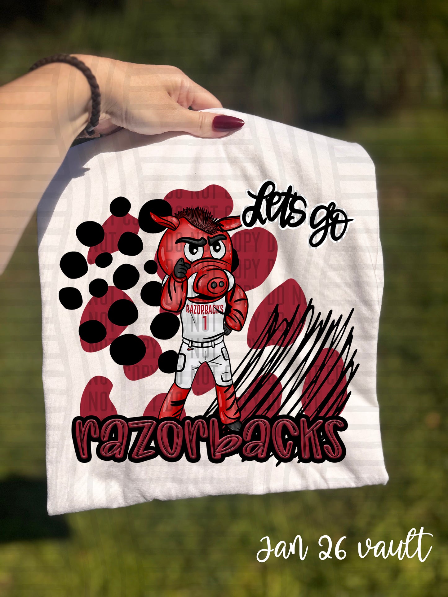 DOODLE LOGO COLLEGE TEE