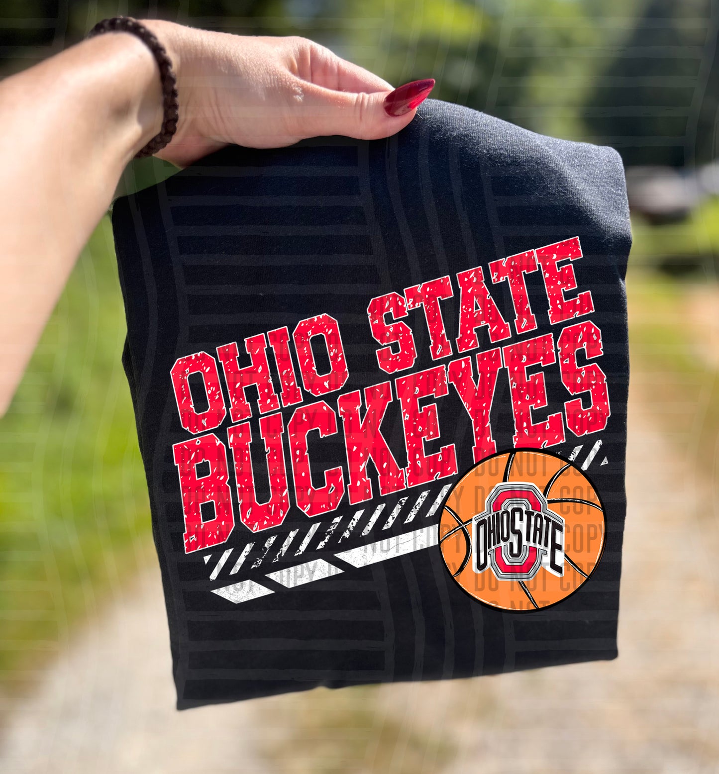 COLLEGE BASKETBALL TEE