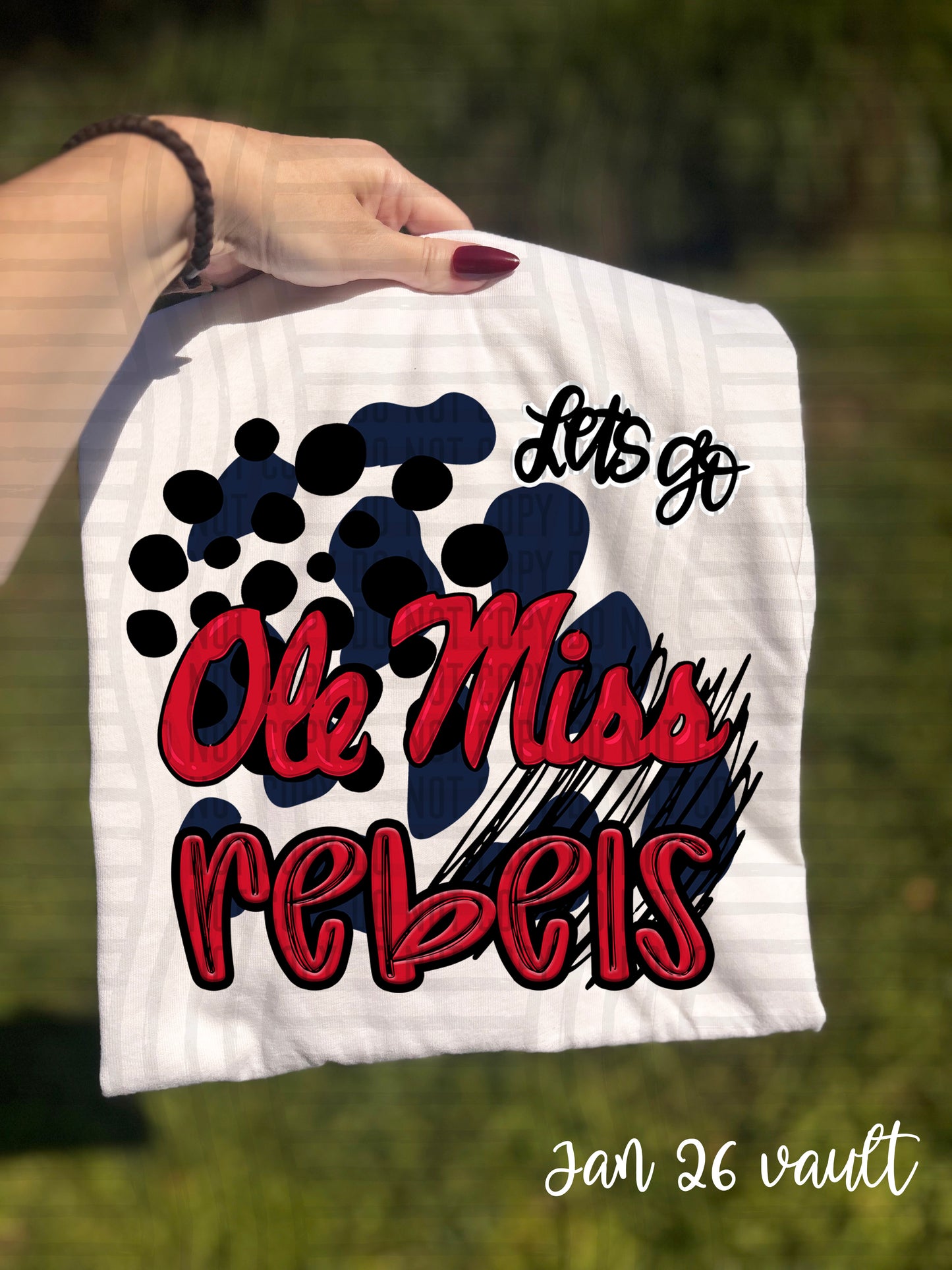 DOODLE MASCOT COLLEGE TEE